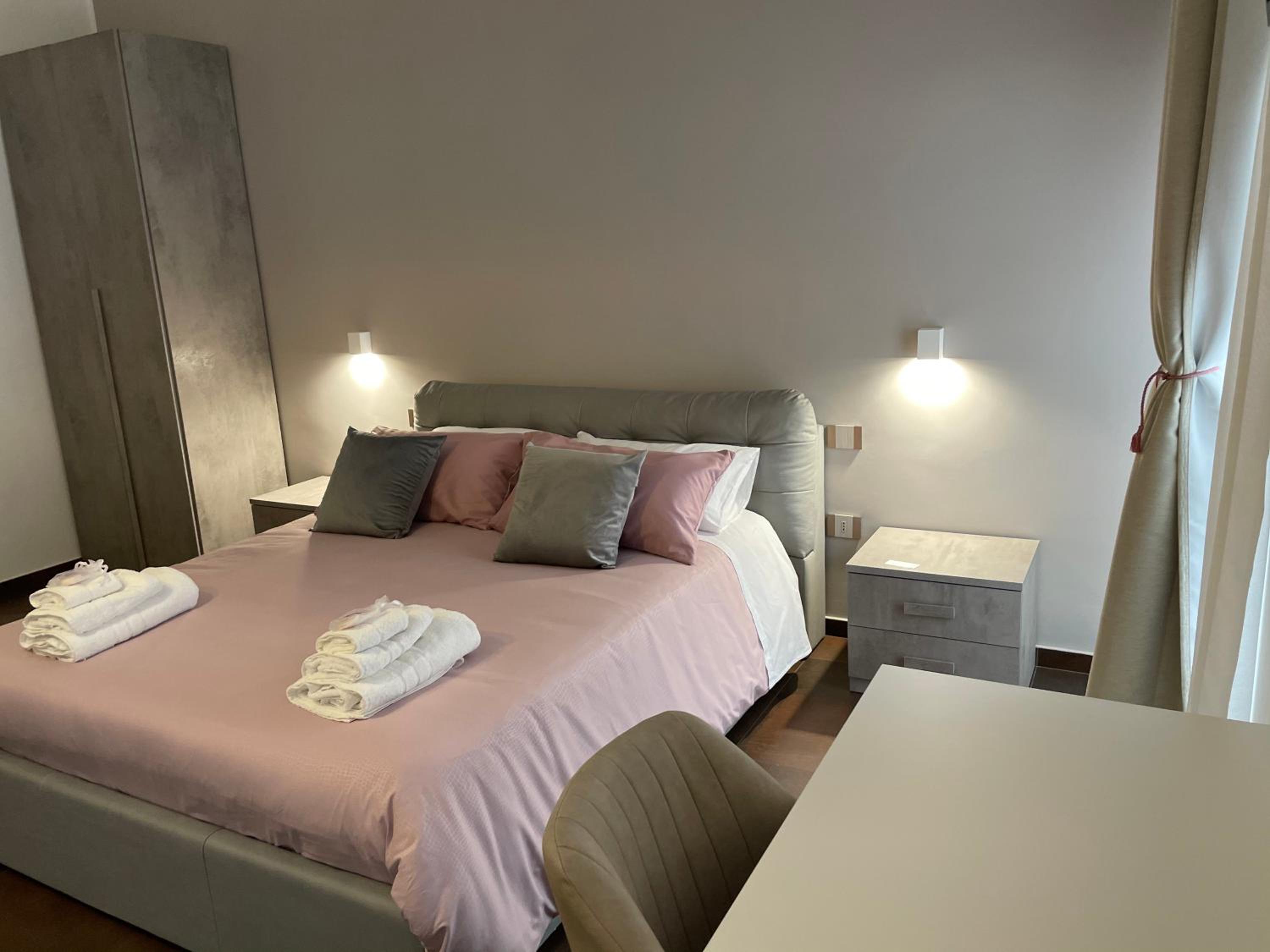 Double Room with Private Bathroom photo 2