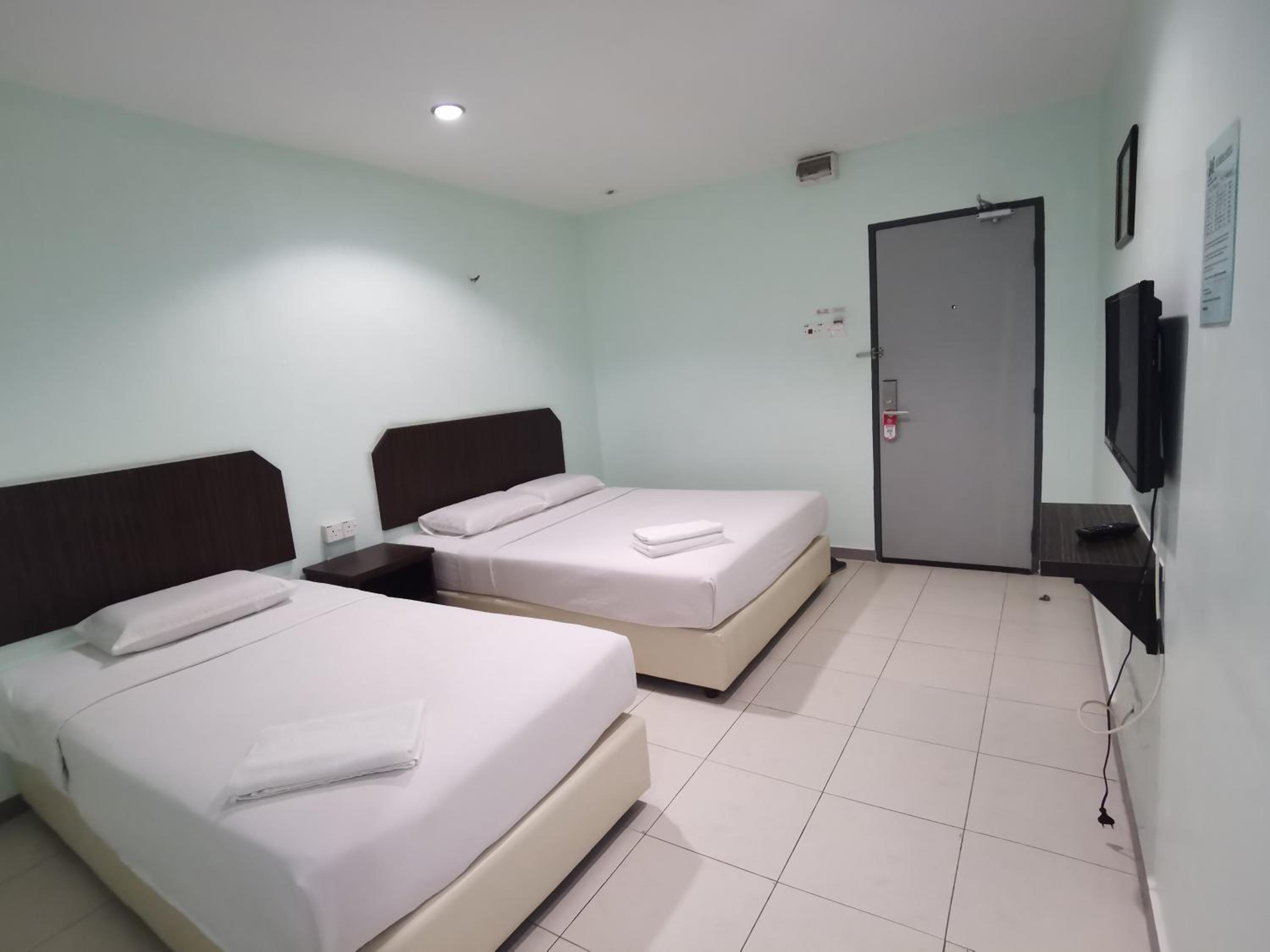 Standard Triple Room - Photo 2