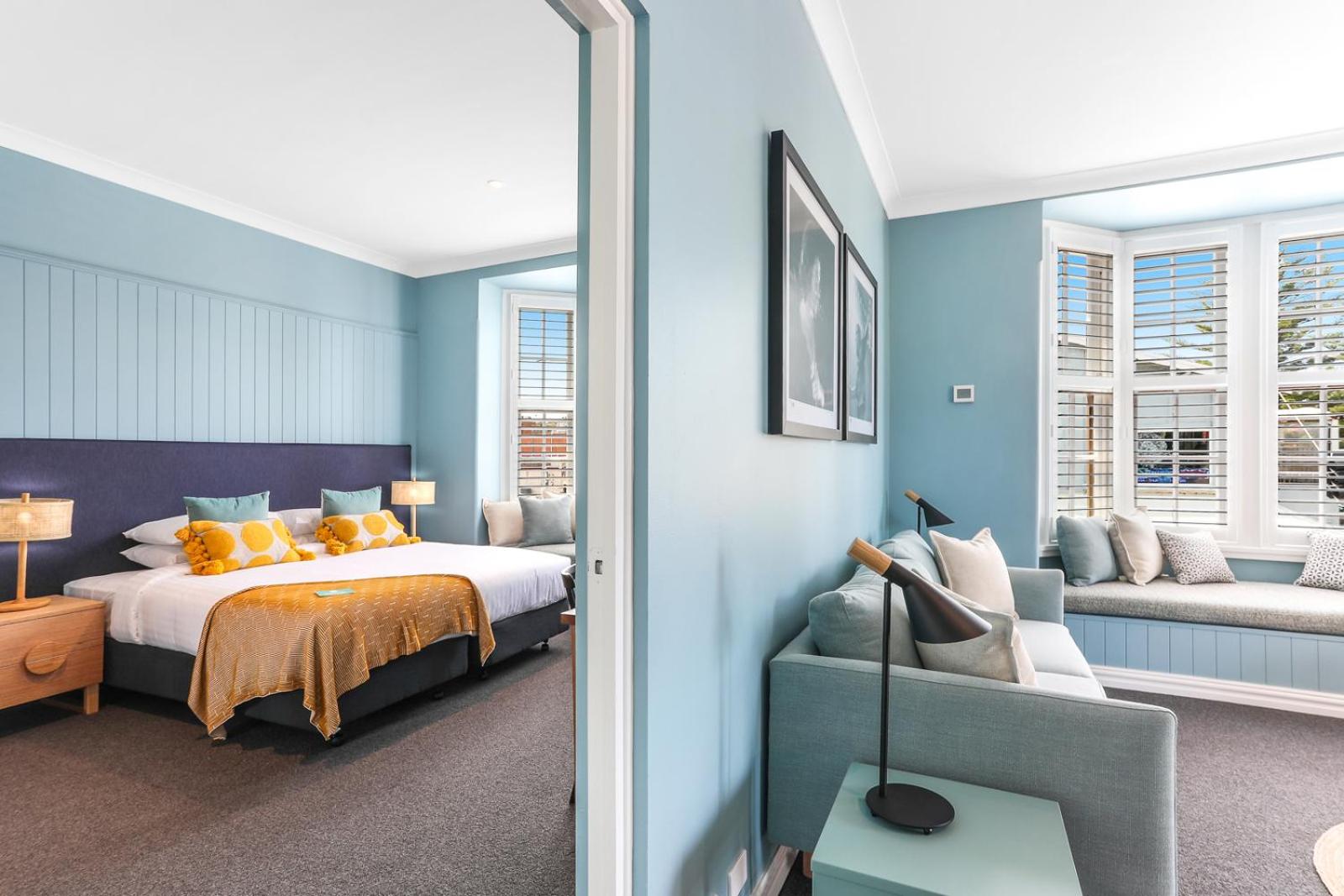 King Suite with Ocean View thumbnail 6