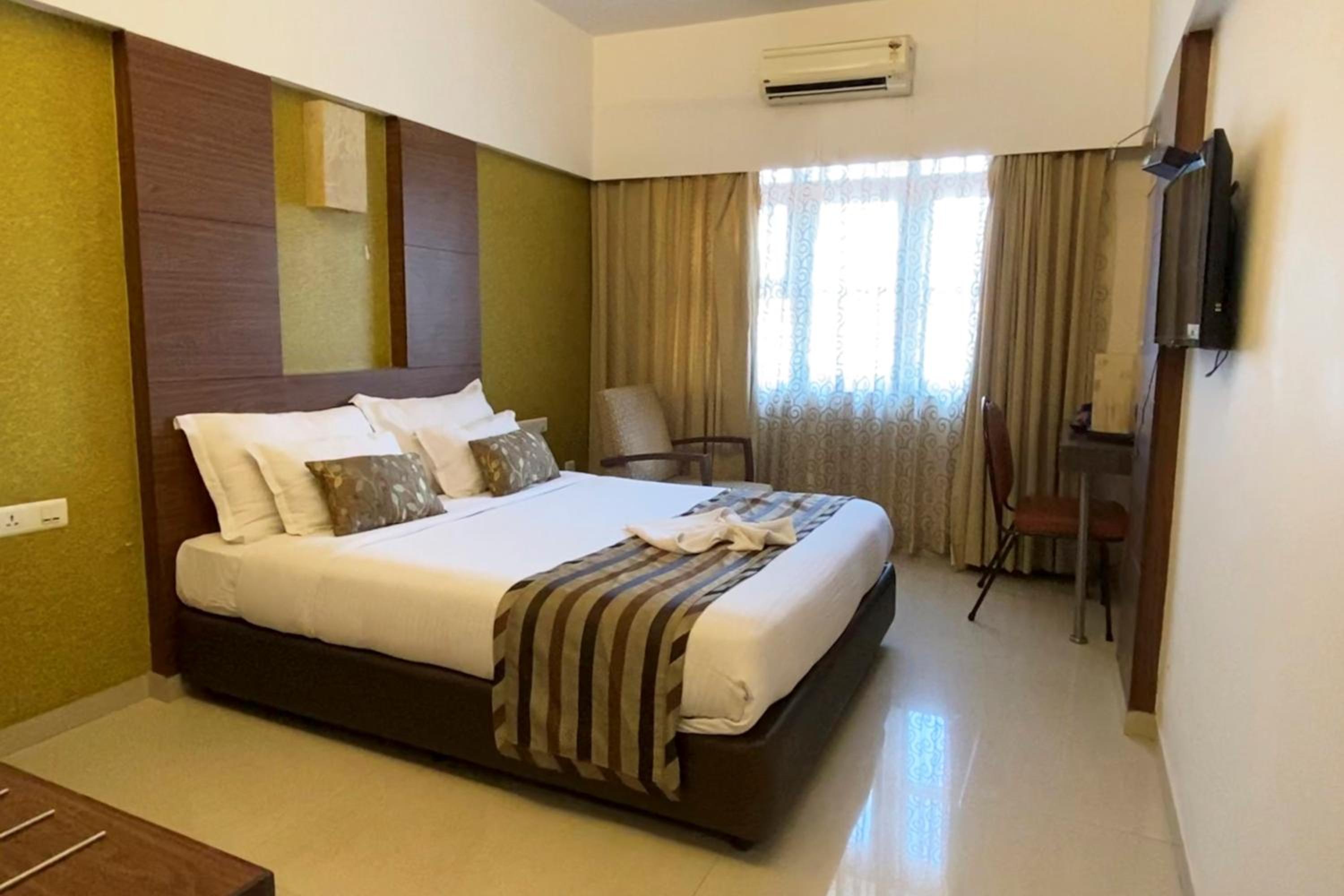 Deluxe Double Room - Photo 1