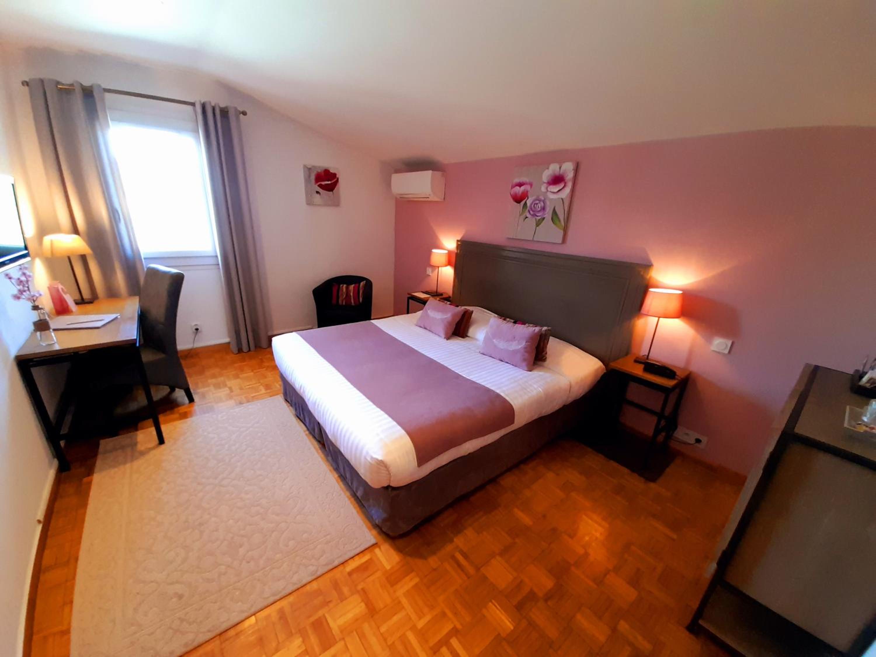 Classic Double Room - Photo 1