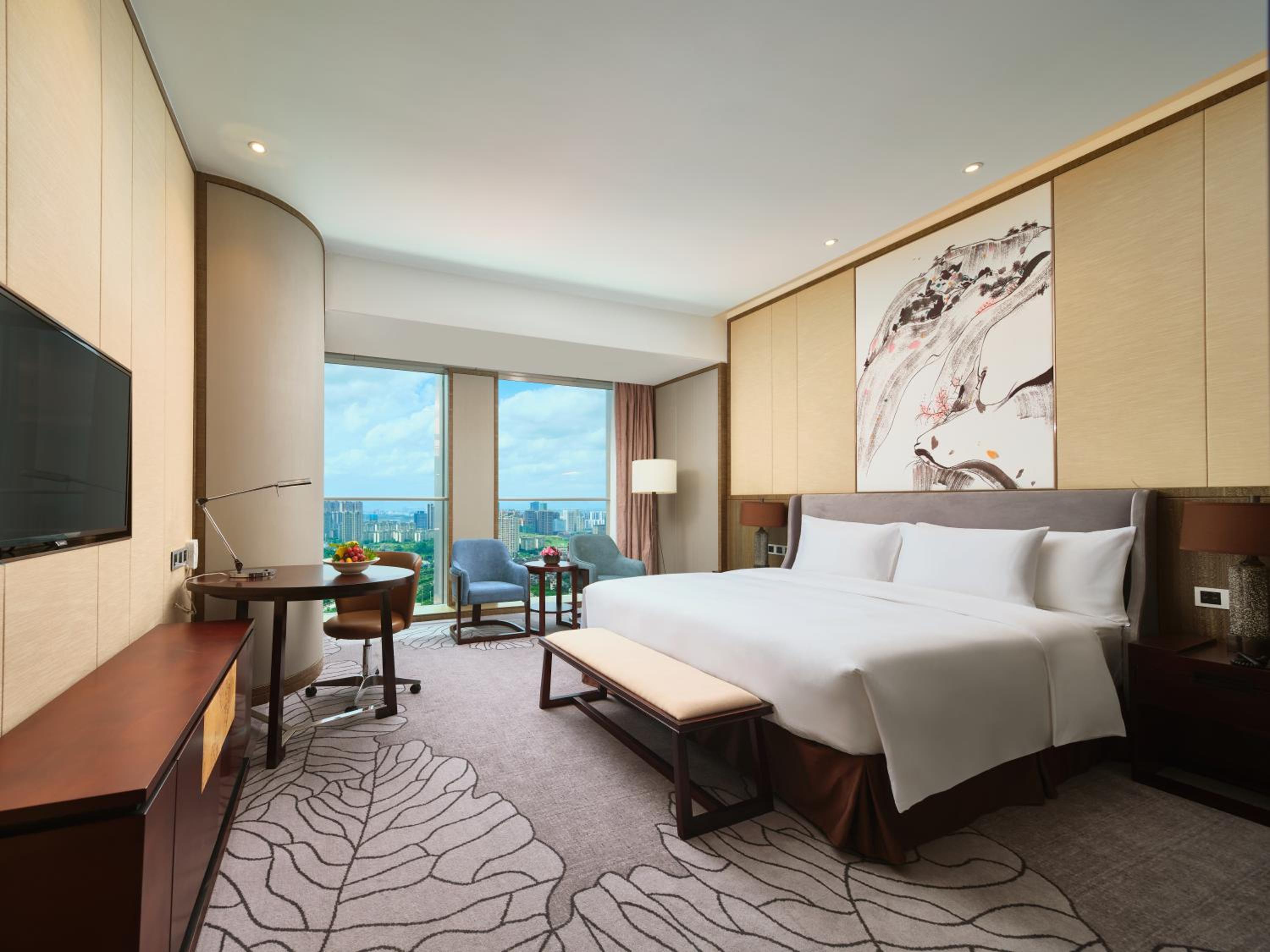 Premium King Room - Photo 2