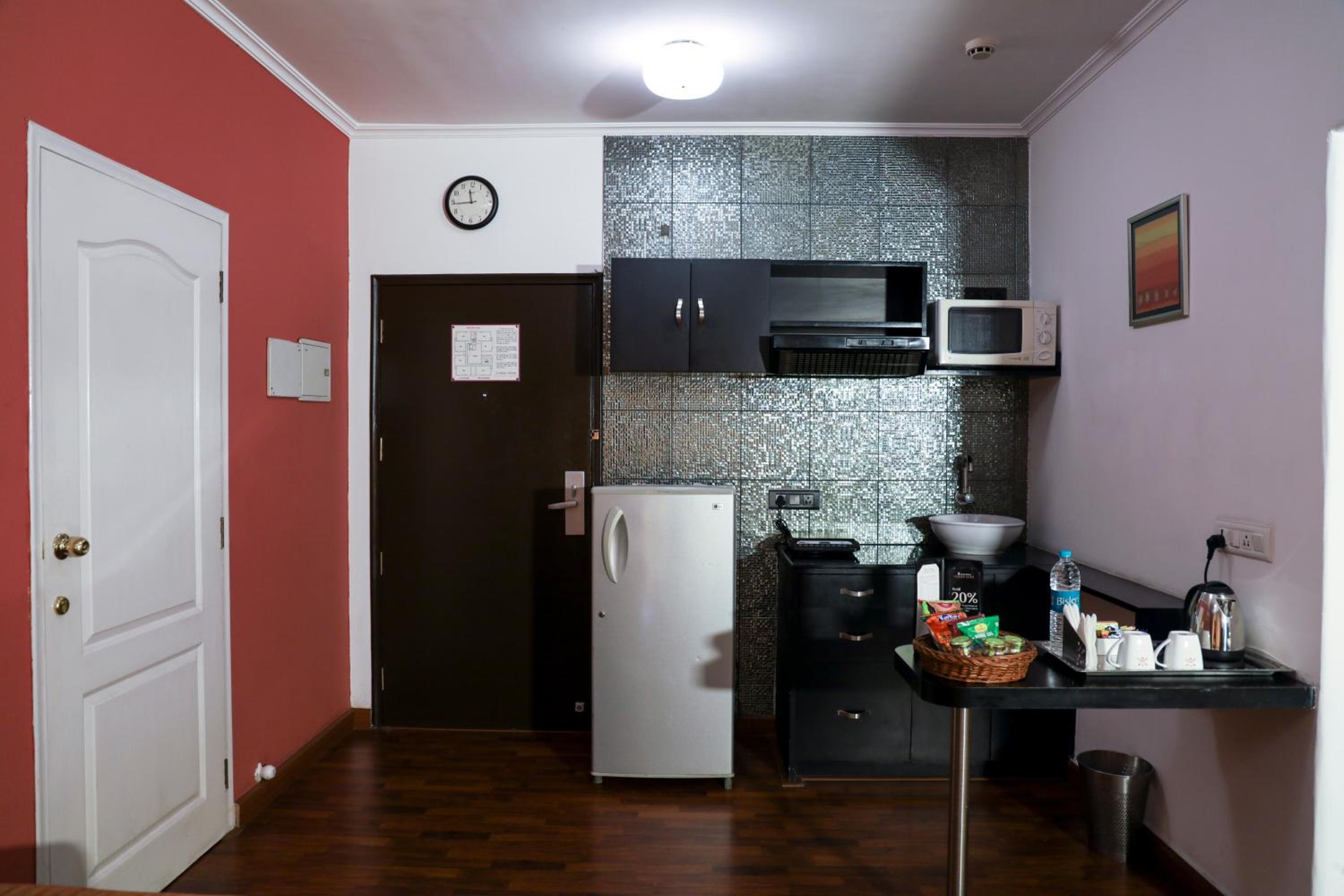 Executive Suite with 15% Discount on Food & Beverages - Photo 3