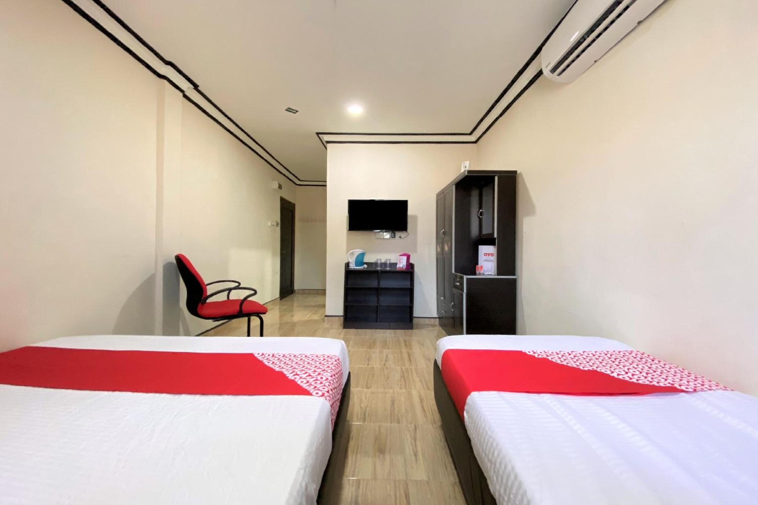 Deluxe Triple Room - Photo 7