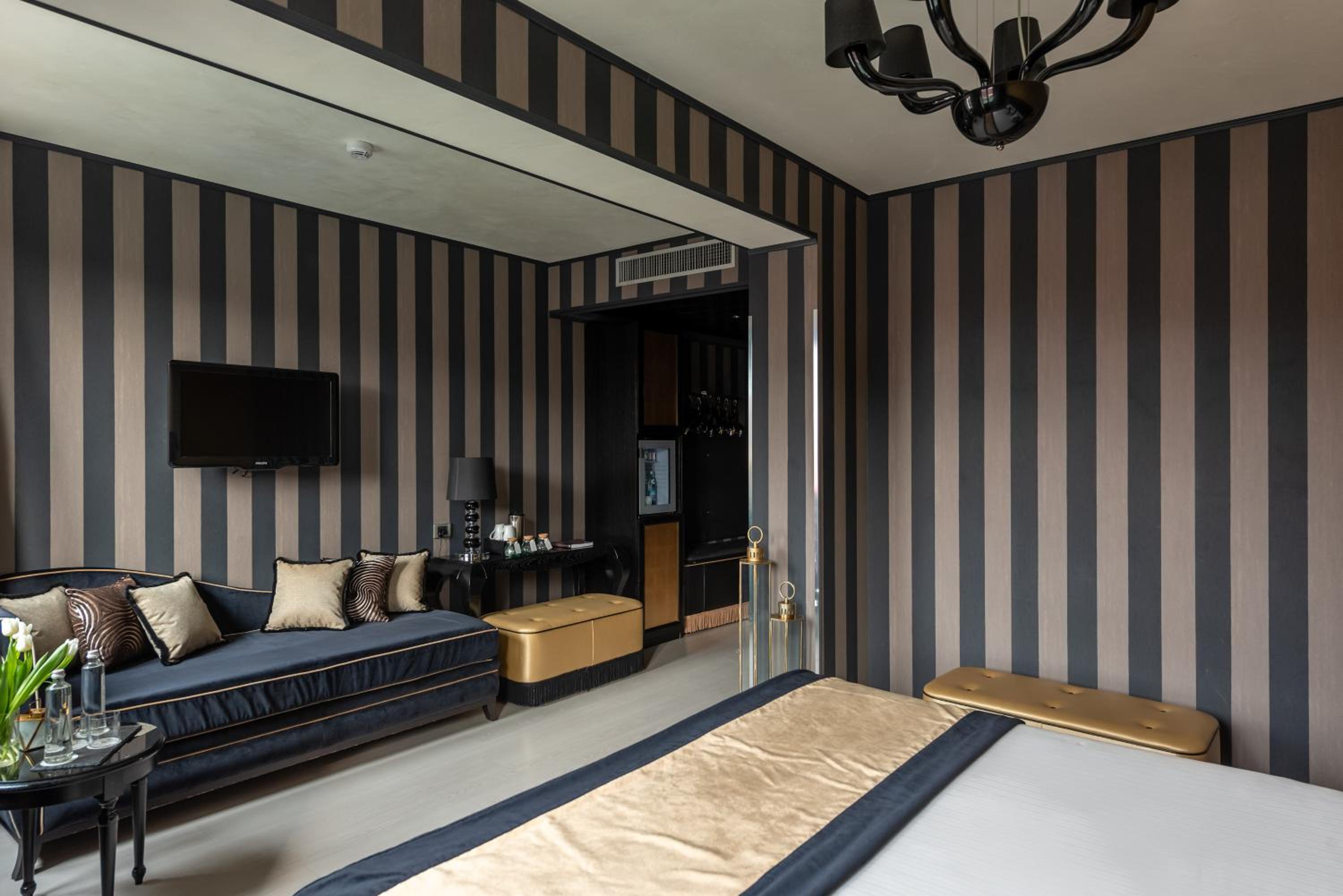 Junior Suite with Canal View photo 3
