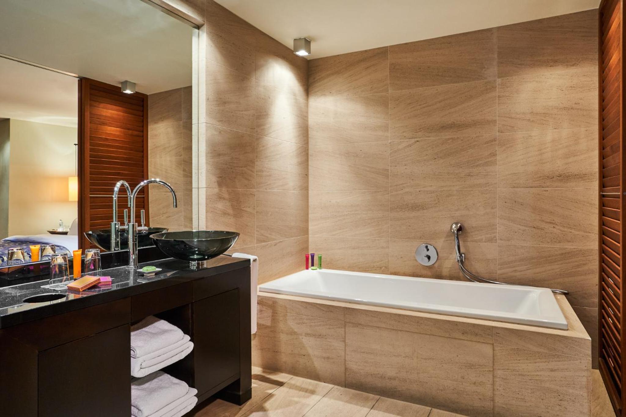 Double Room with Courtyard View