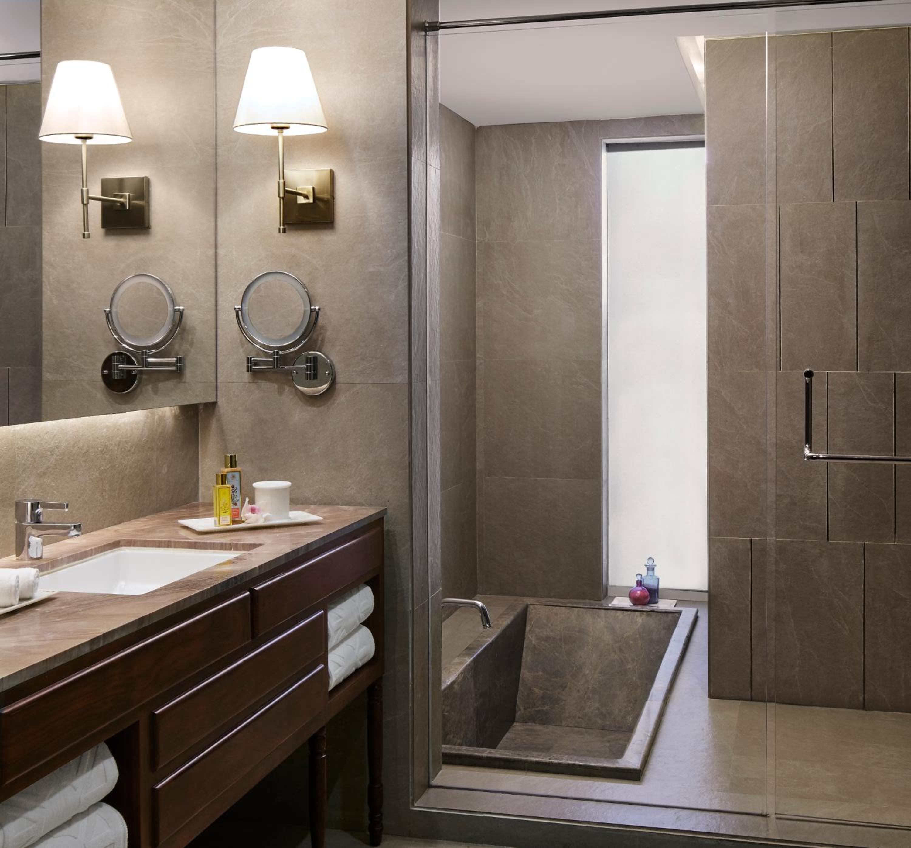 Luxury Hill View Suite With Garden & Sit-Out Luxury Hill View Suite With Garden & Sit-Out