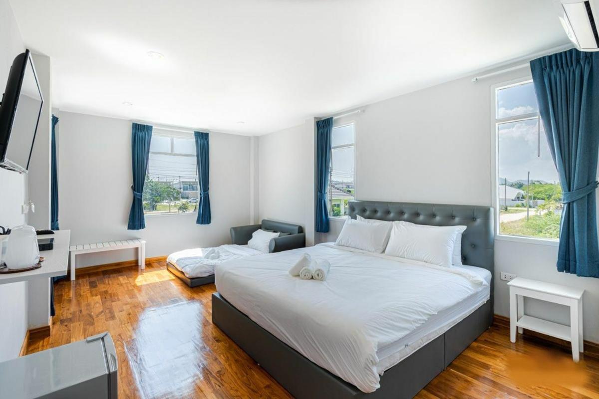 Superior King Room - Photo 1