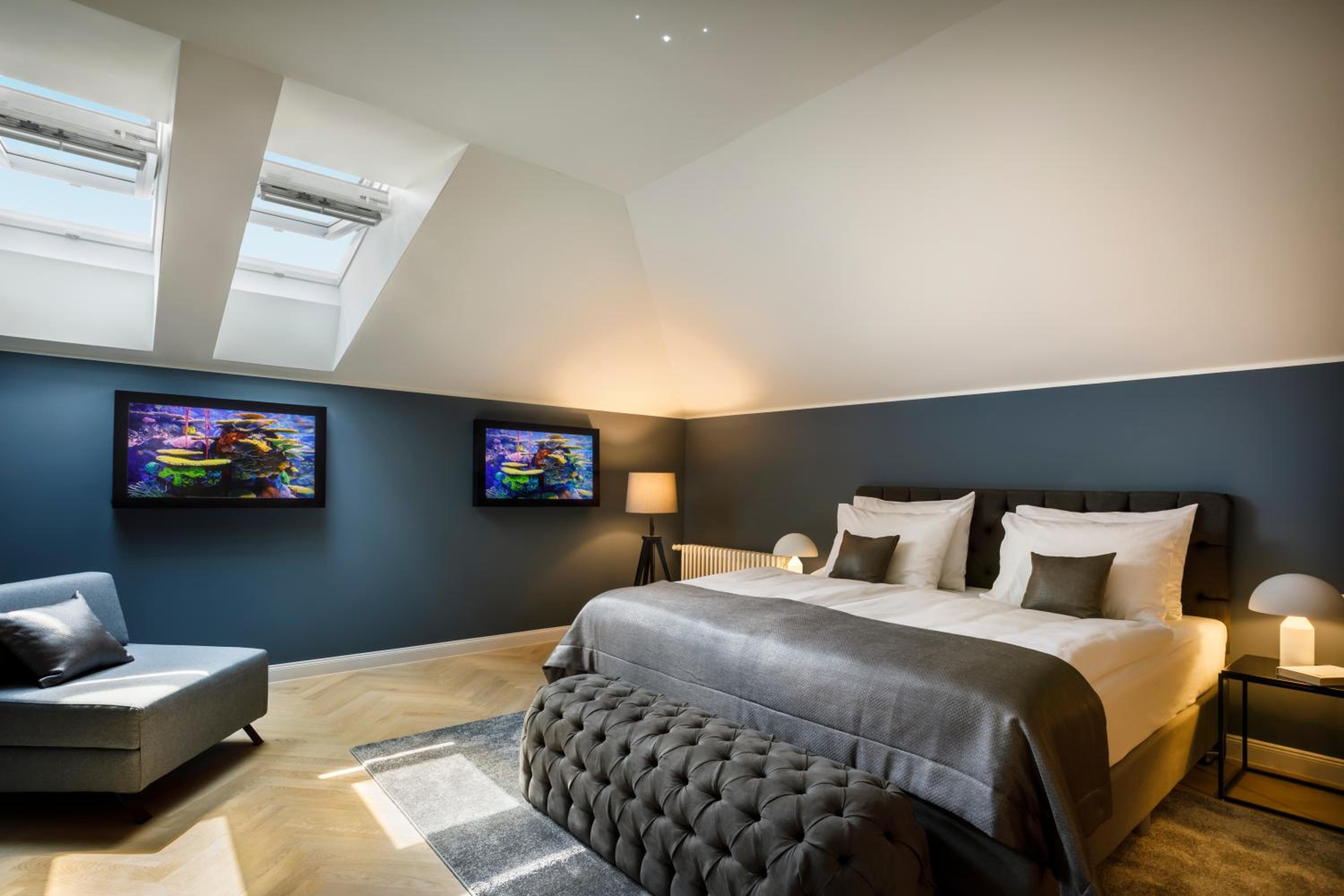 Imperial Loft Room