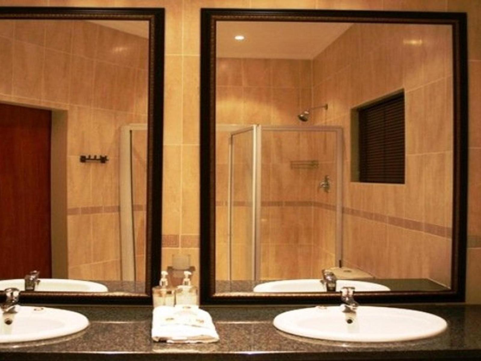 Executive Queen Room - Photo 12
