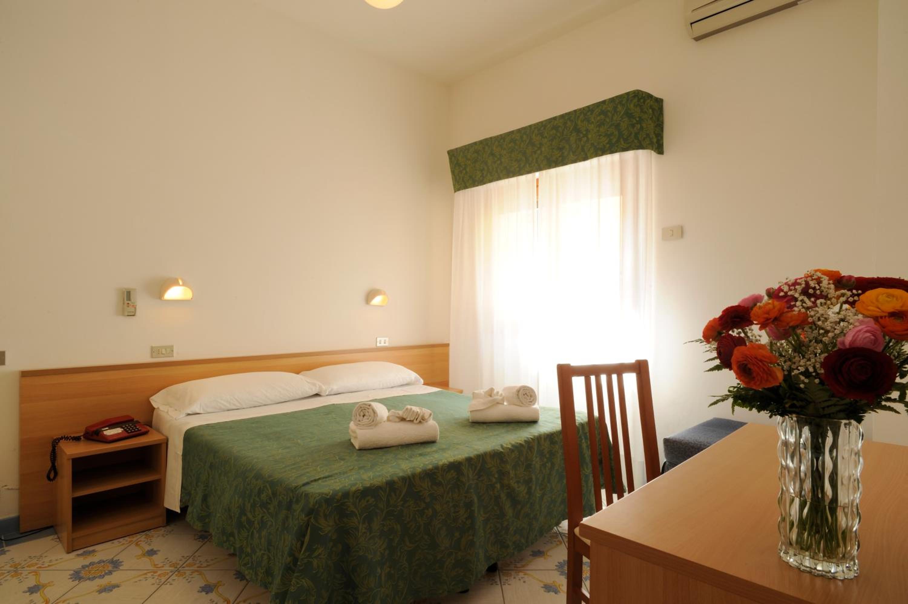 Double Room with Sea View photo 3
