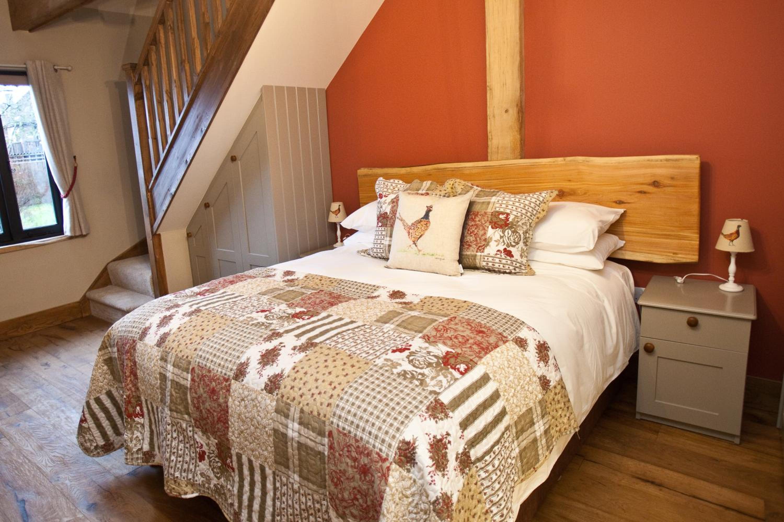 Deluxe King Suite photo 1