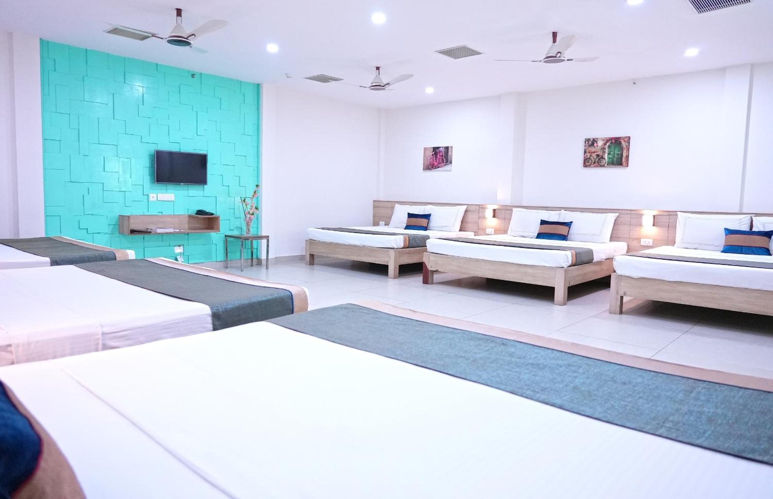 Mixed Dormitory Room