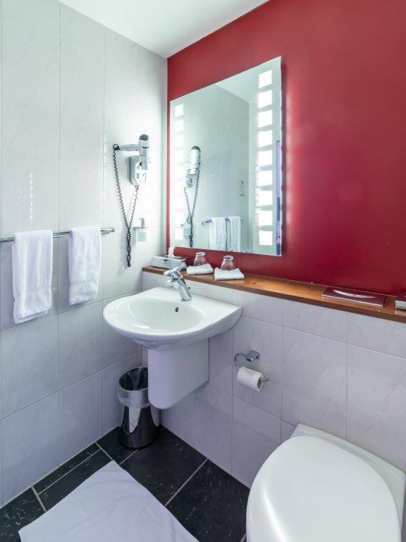 Double or Twin Room with Garden View - Photo 2