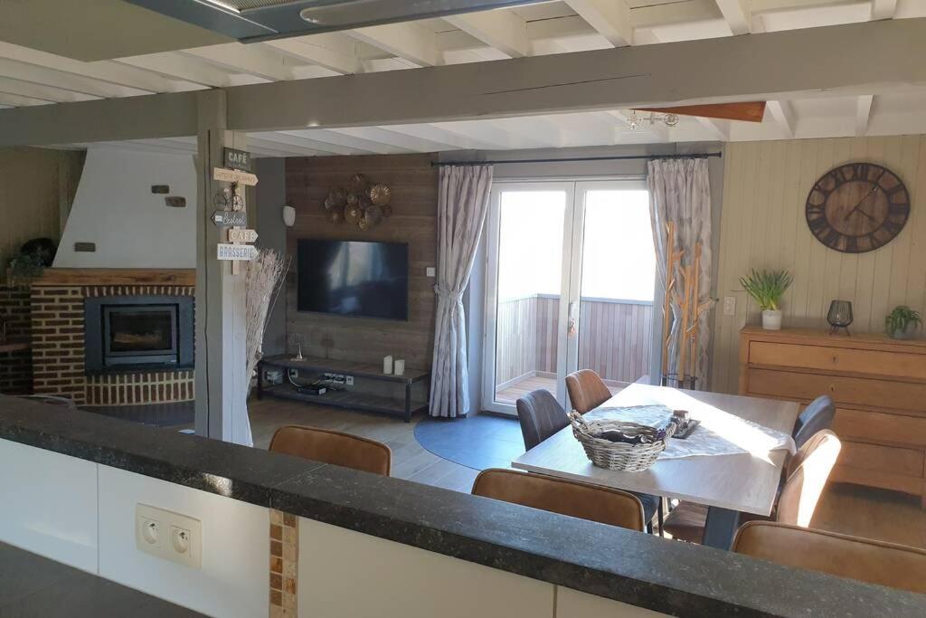 One-Bedroom Apartment - Photo 16