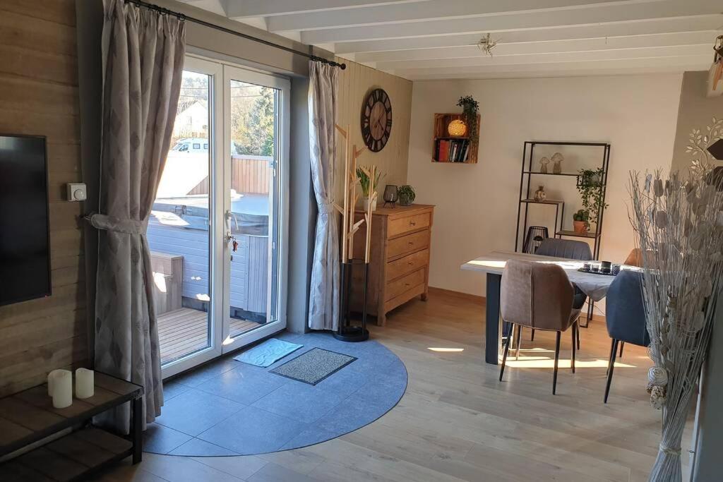 One-Bedroom Apartment - Photo 19