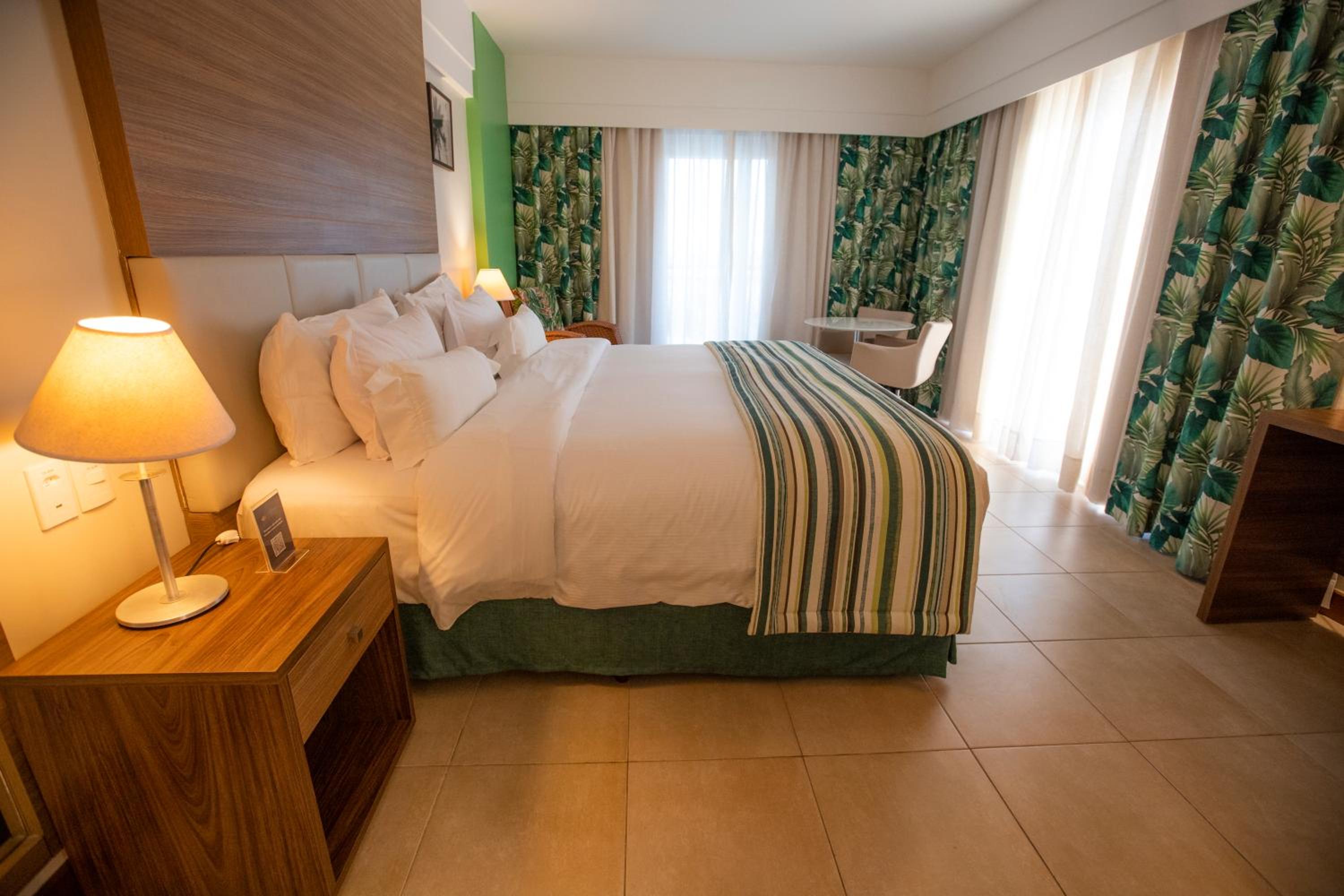 Premium Double Room thumbnail 5