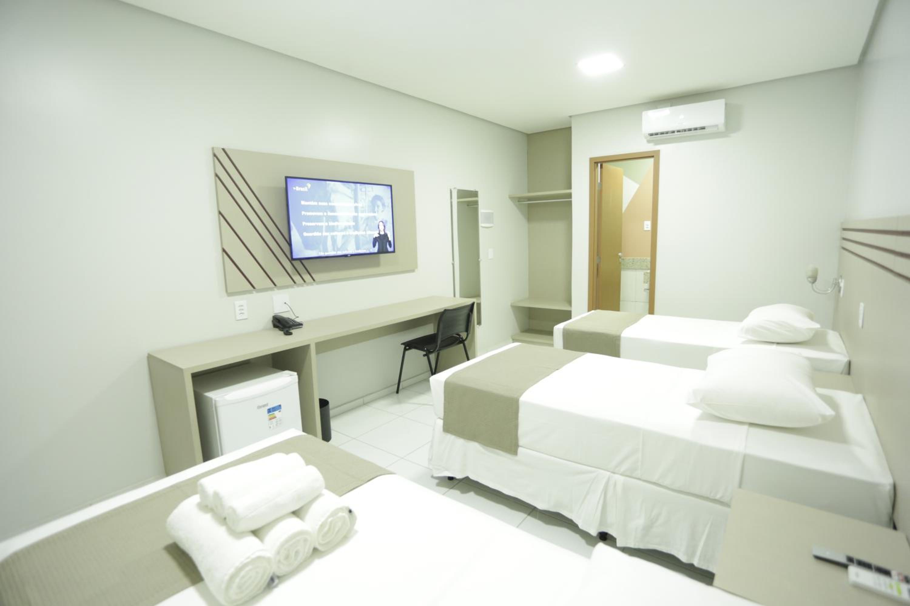 Standard Triple Room photo 3