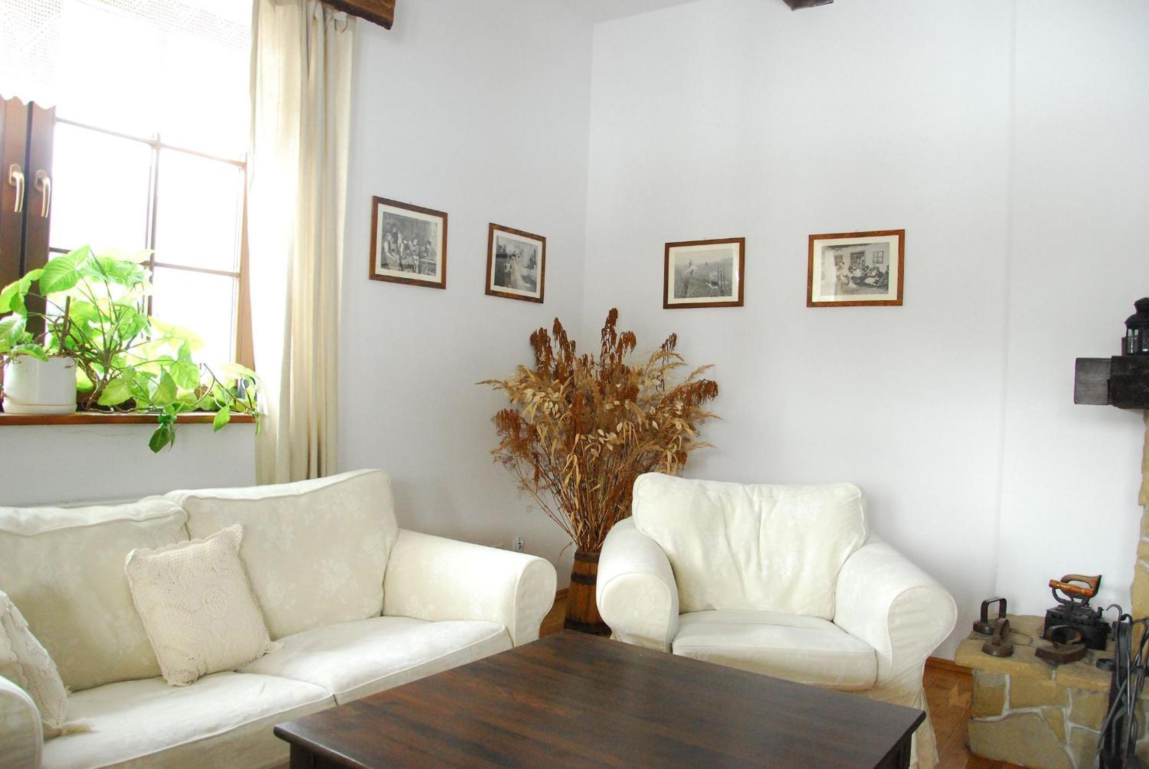 Family Room photo 1