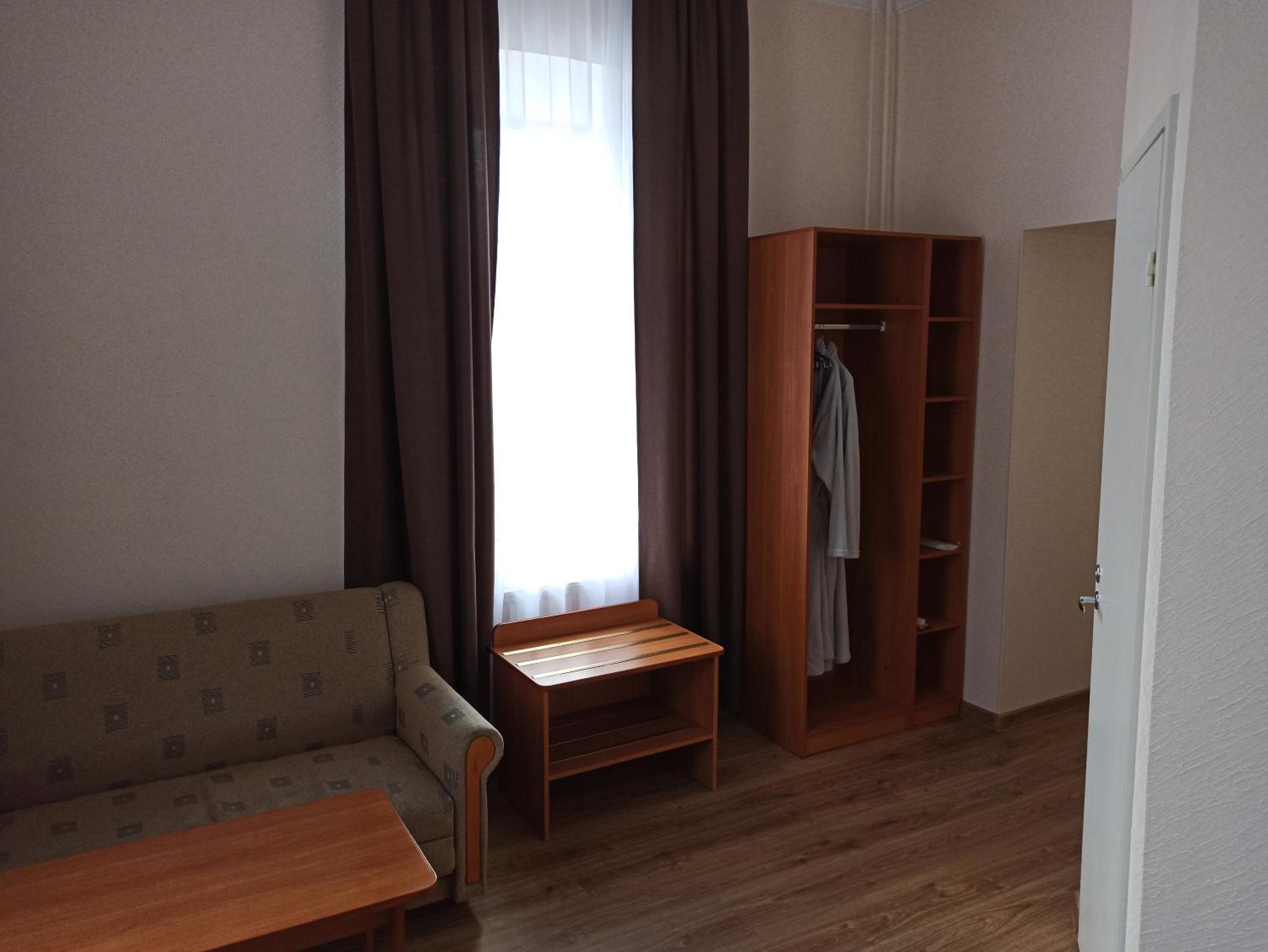 Suite - Photo 6
