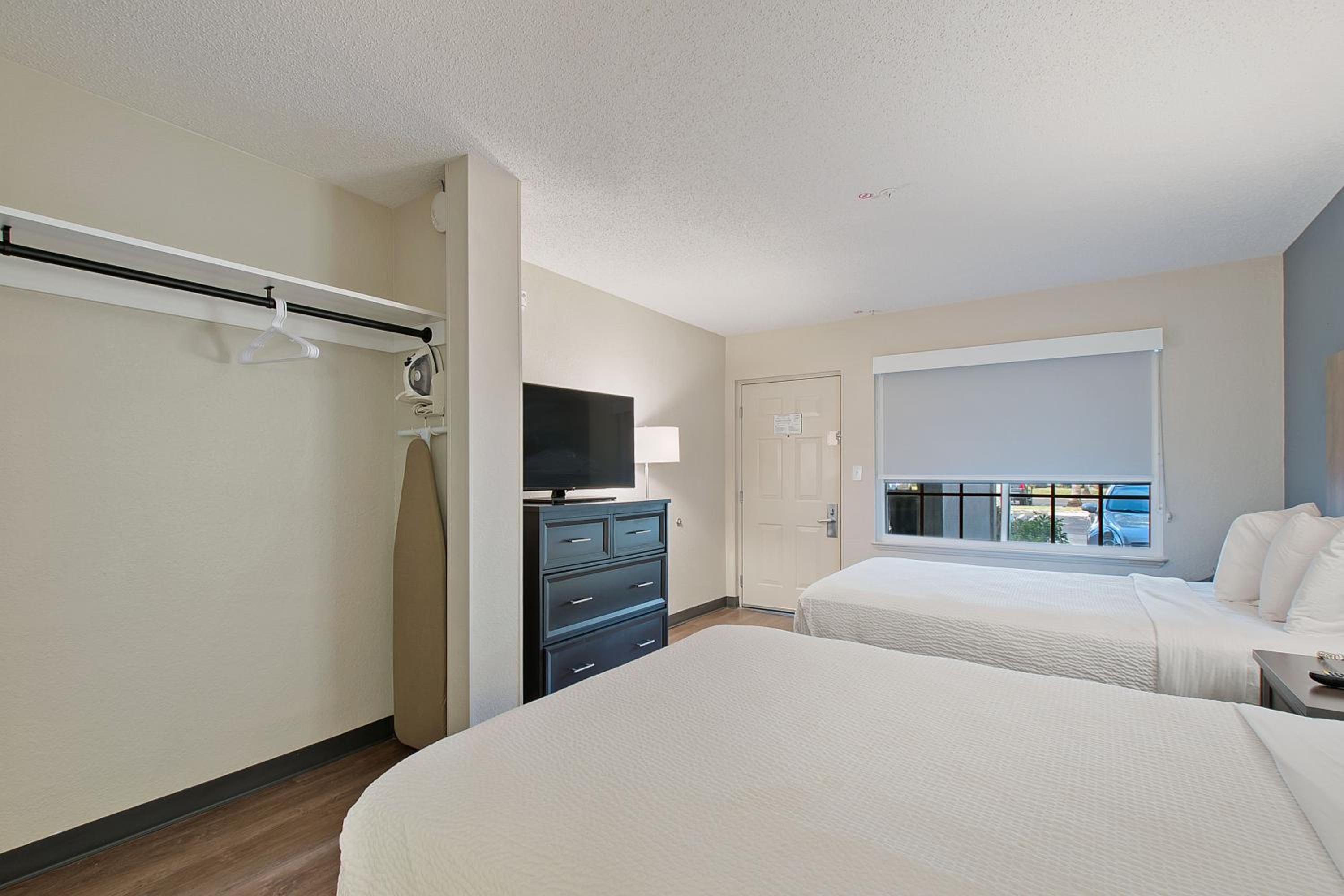 Studio with 2 Double Beds - Hearing Accessible - Non-Smoking - Photo 15