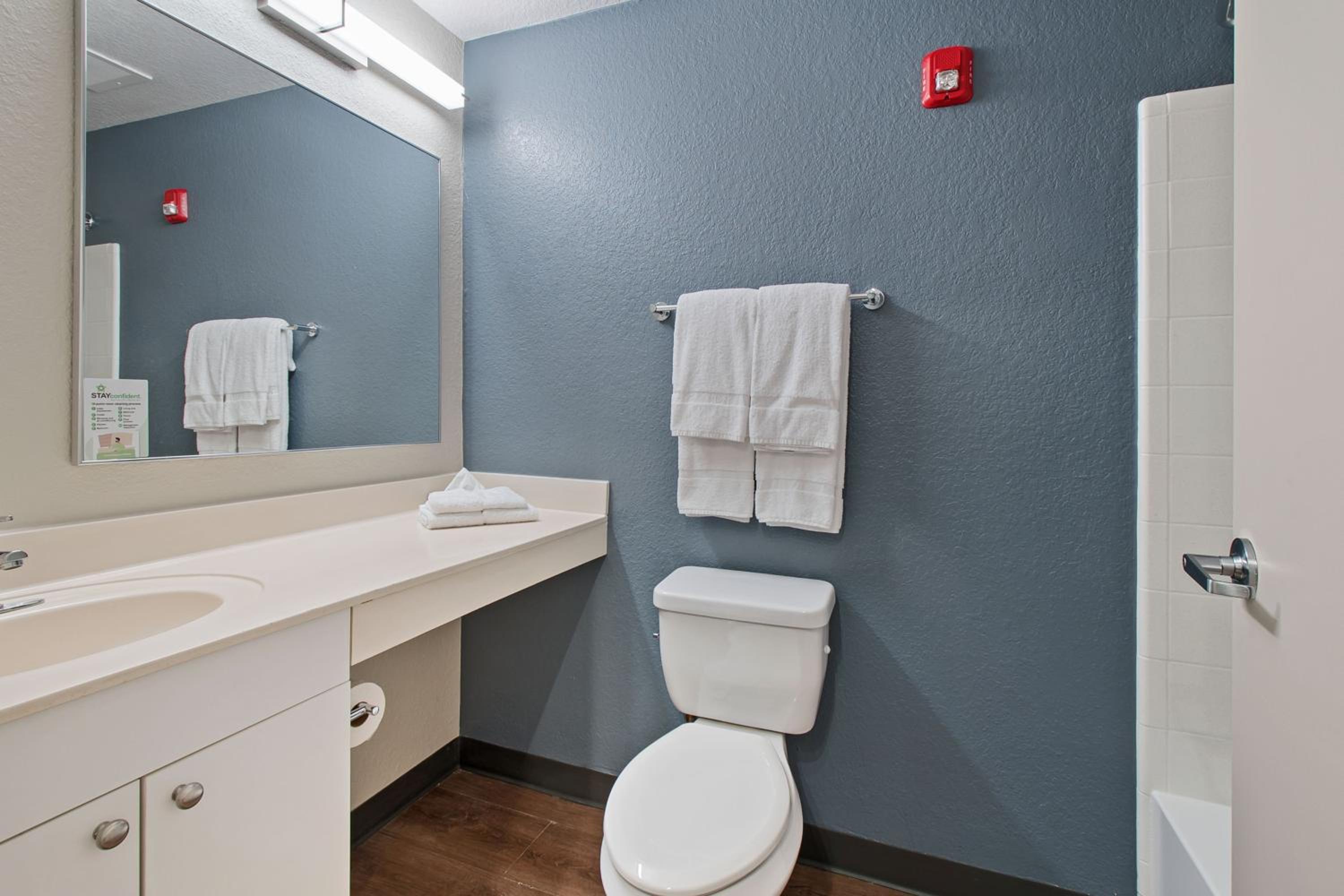 Studio with 2 Double Beds - Hearing Accessible - Non-Smoking - Photo 20