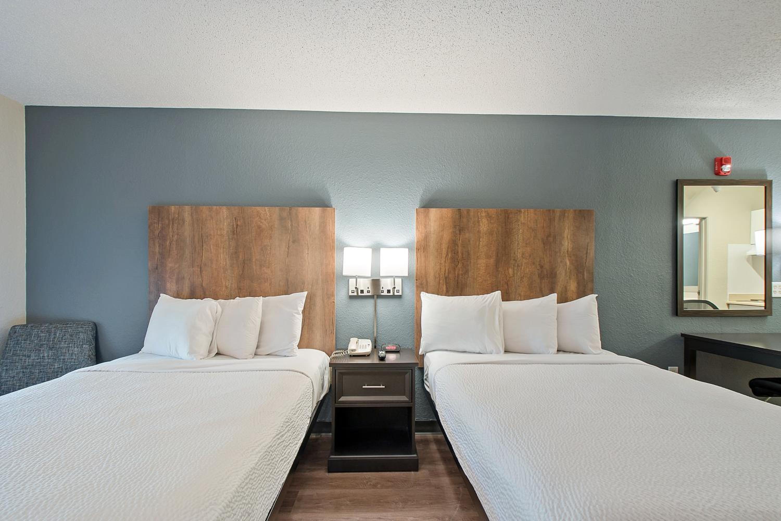 Studio with 2 Double Beds - Hearing Accessible - Non-Smoking - Photo 11