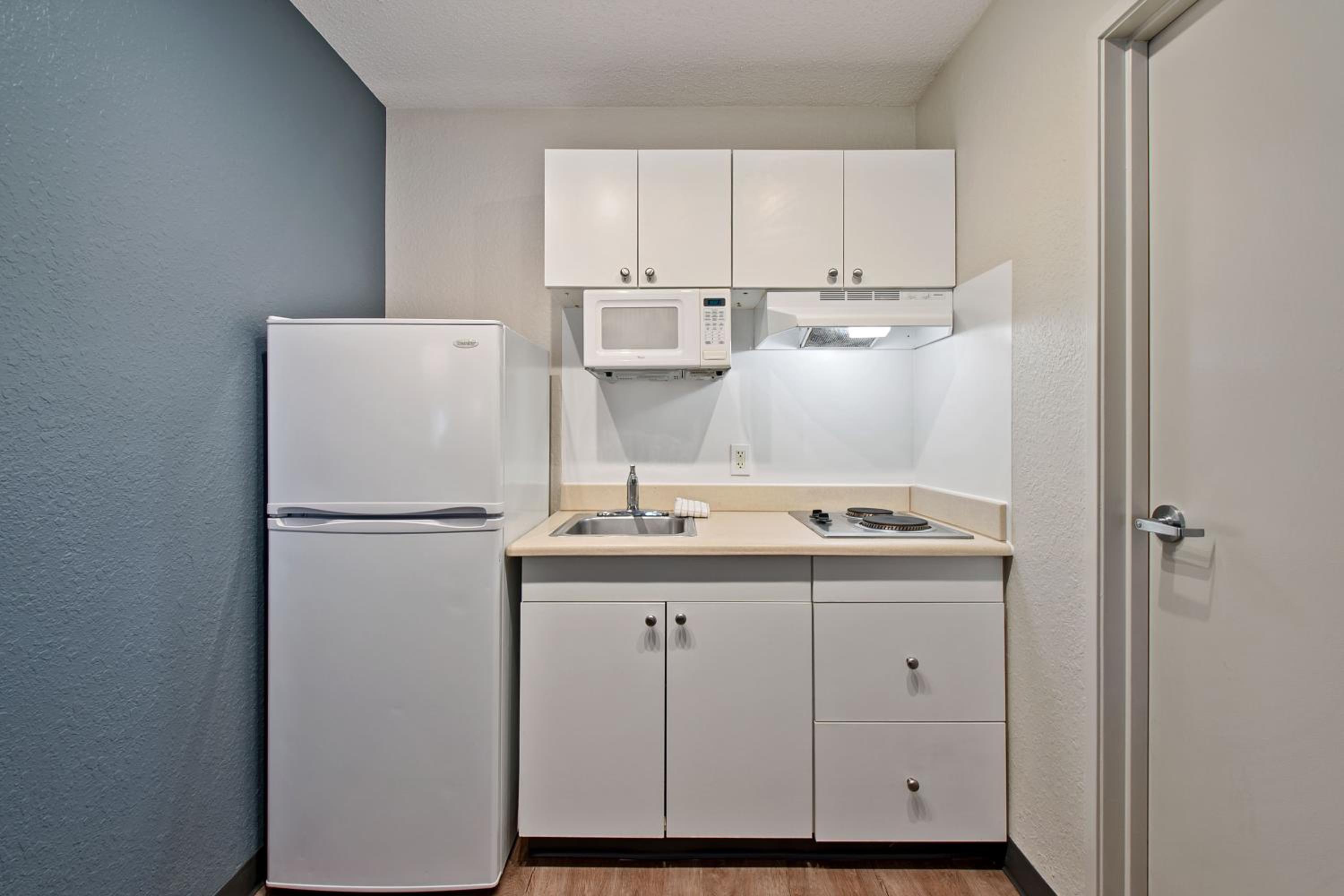 Studio with 2 Double Beds - Non-Smoking - Photo 2