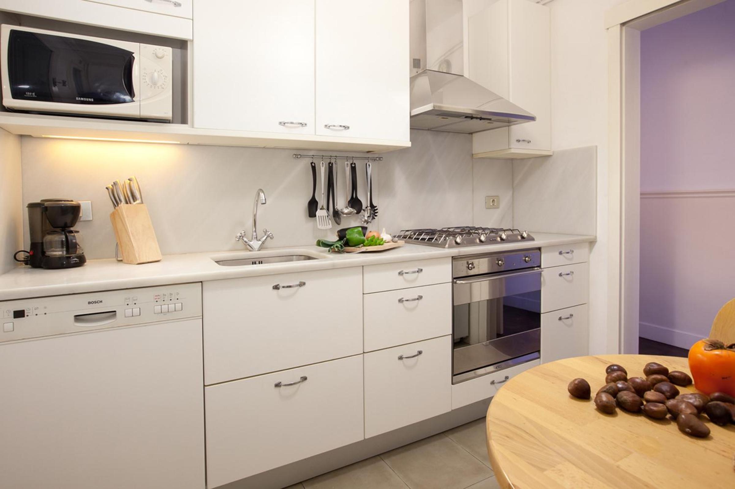 Apartment with Terrace photo 3