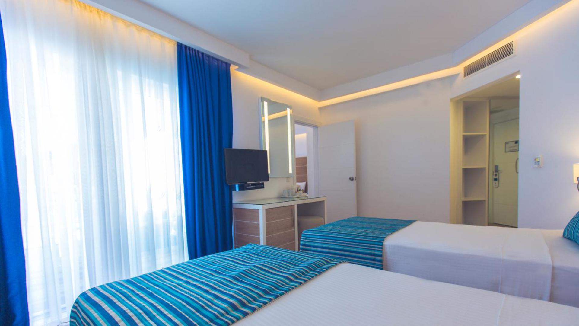 Family Suite (4 Adults)
