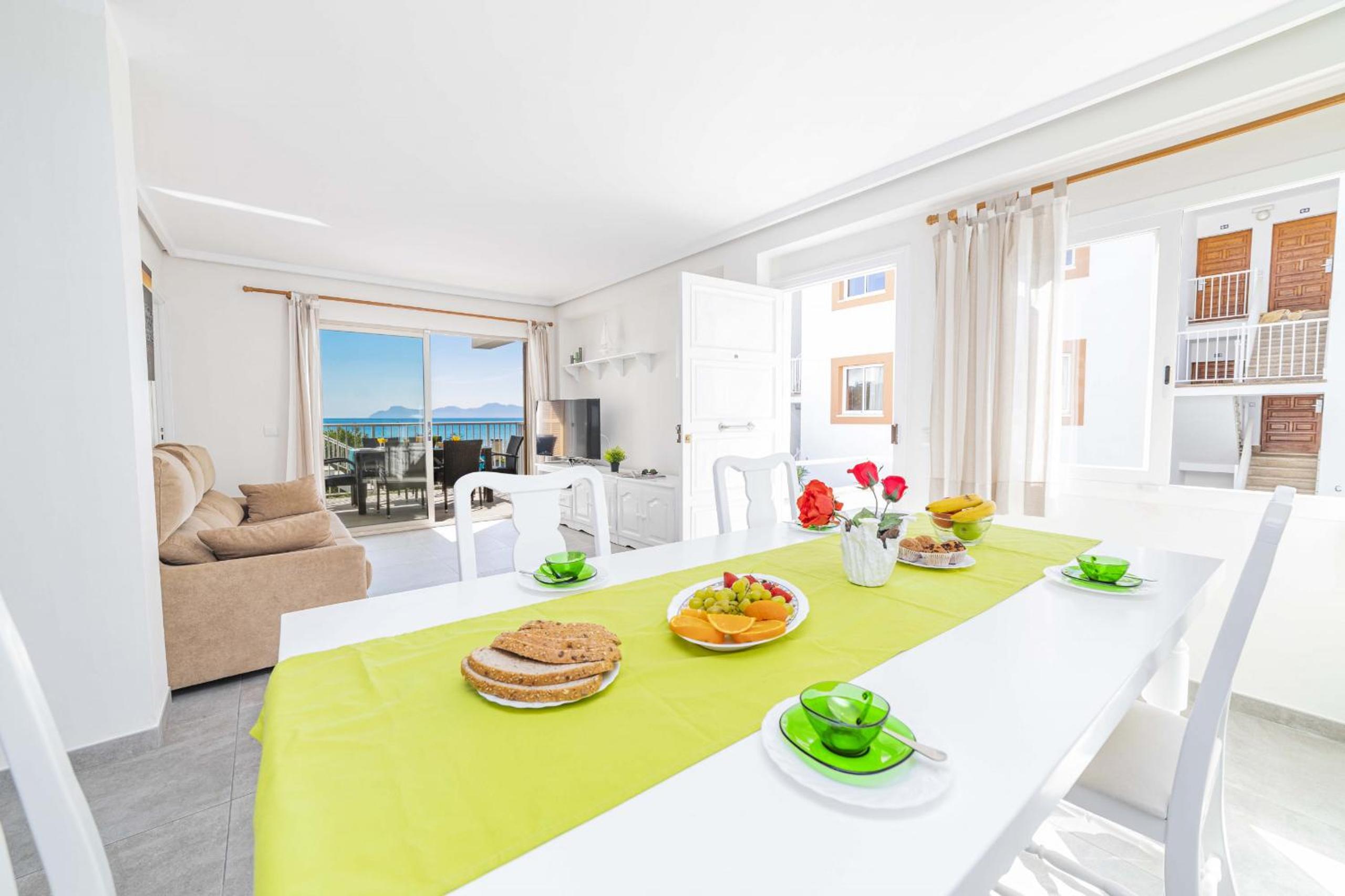 Apartamento con vista al mar