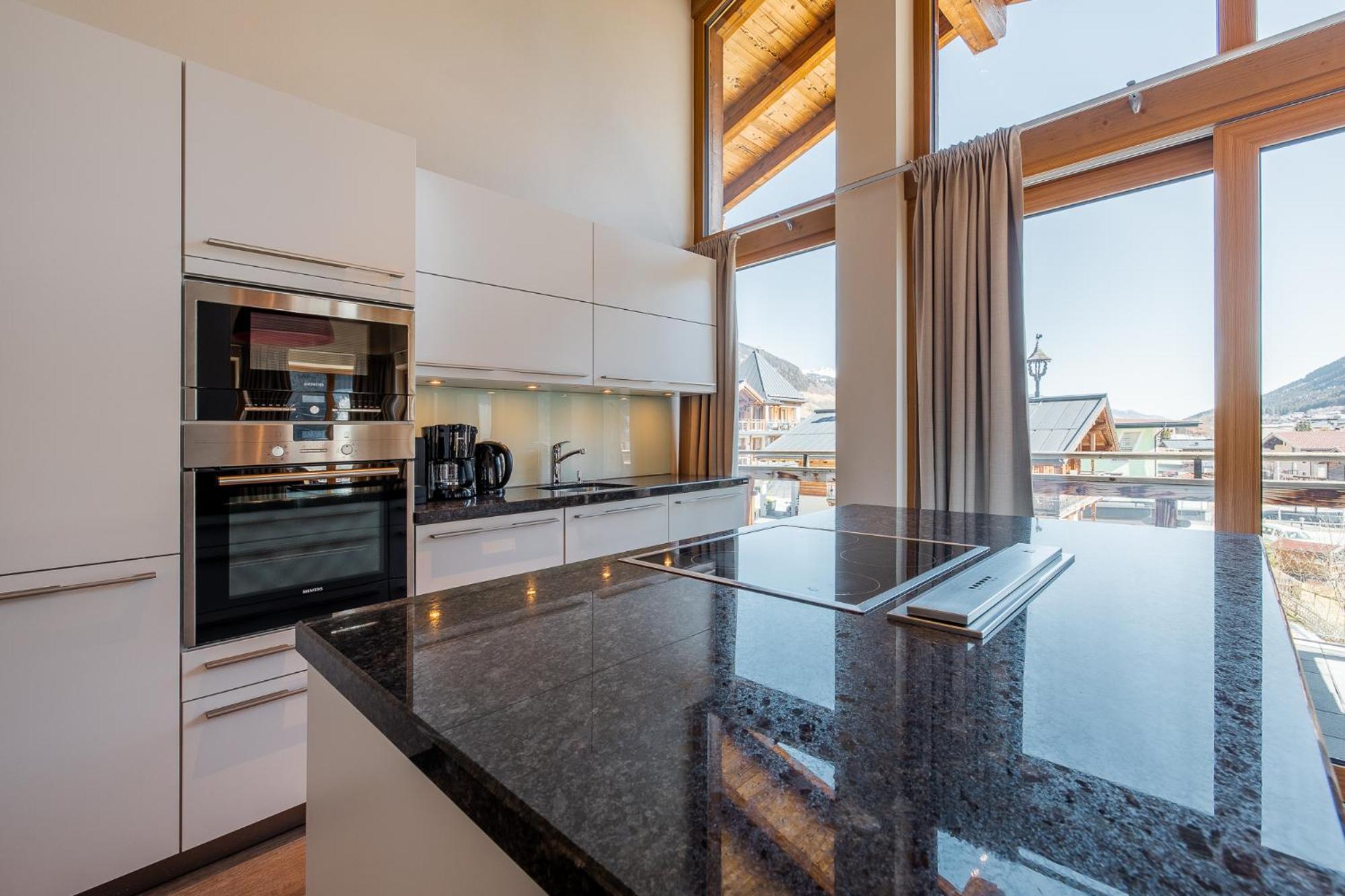 Three-Bedroom Penthouse Apartment Type 3B photo 2