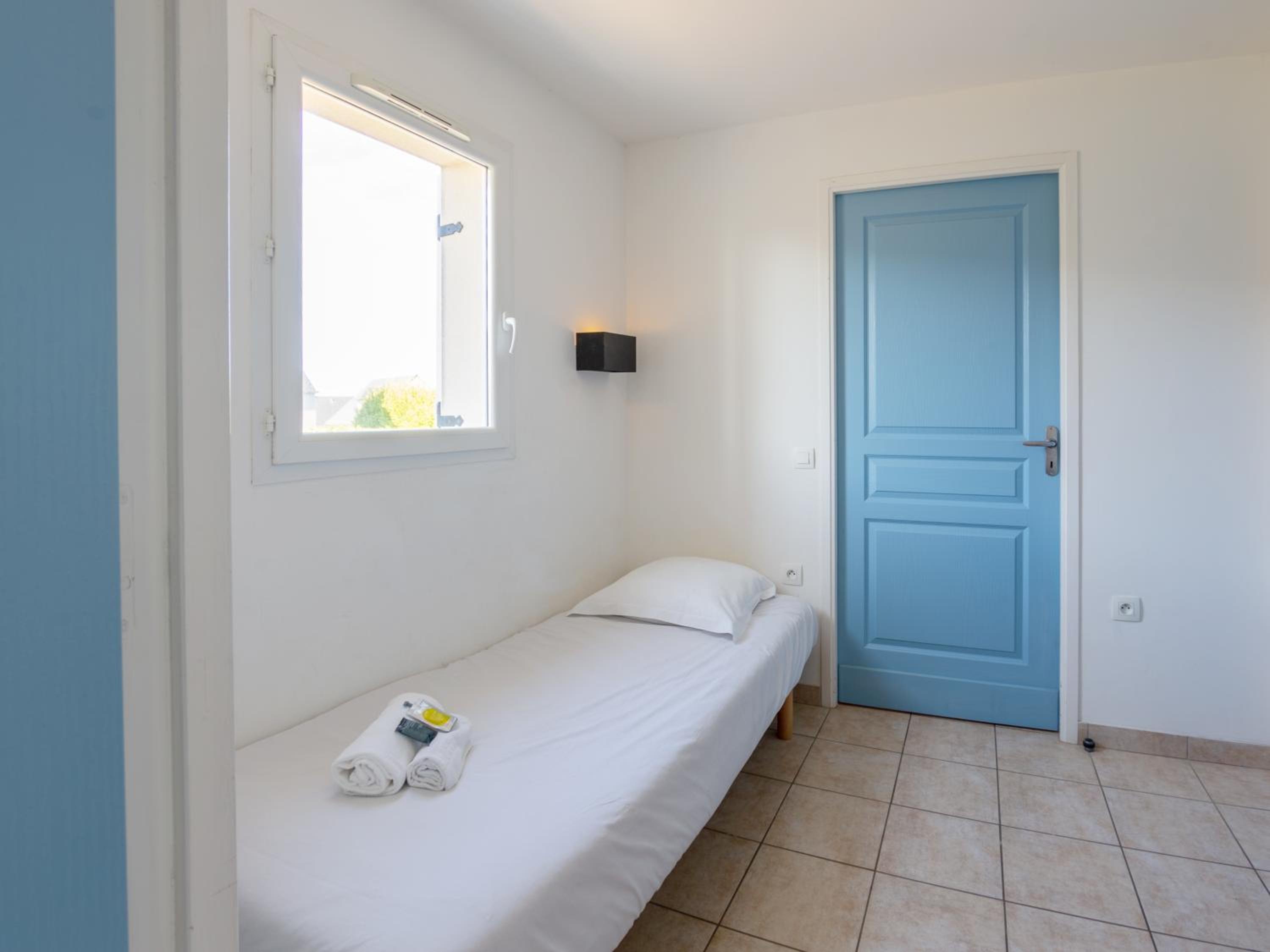 One-Bedroom Apartment (6 Adults) - Photo 4