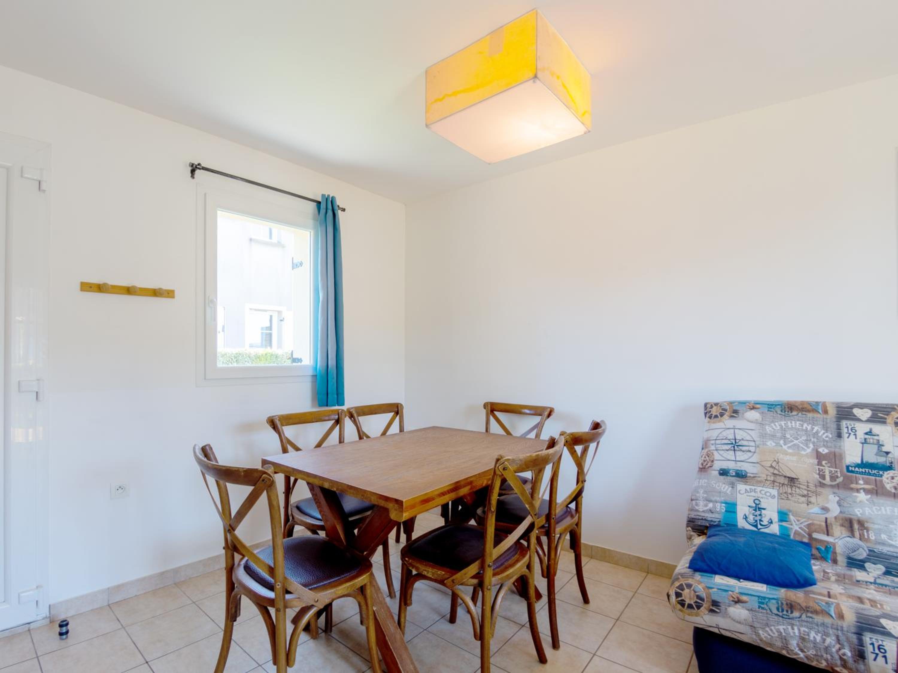 One-Bedroom Apartment (6 Adults) - Photo 3