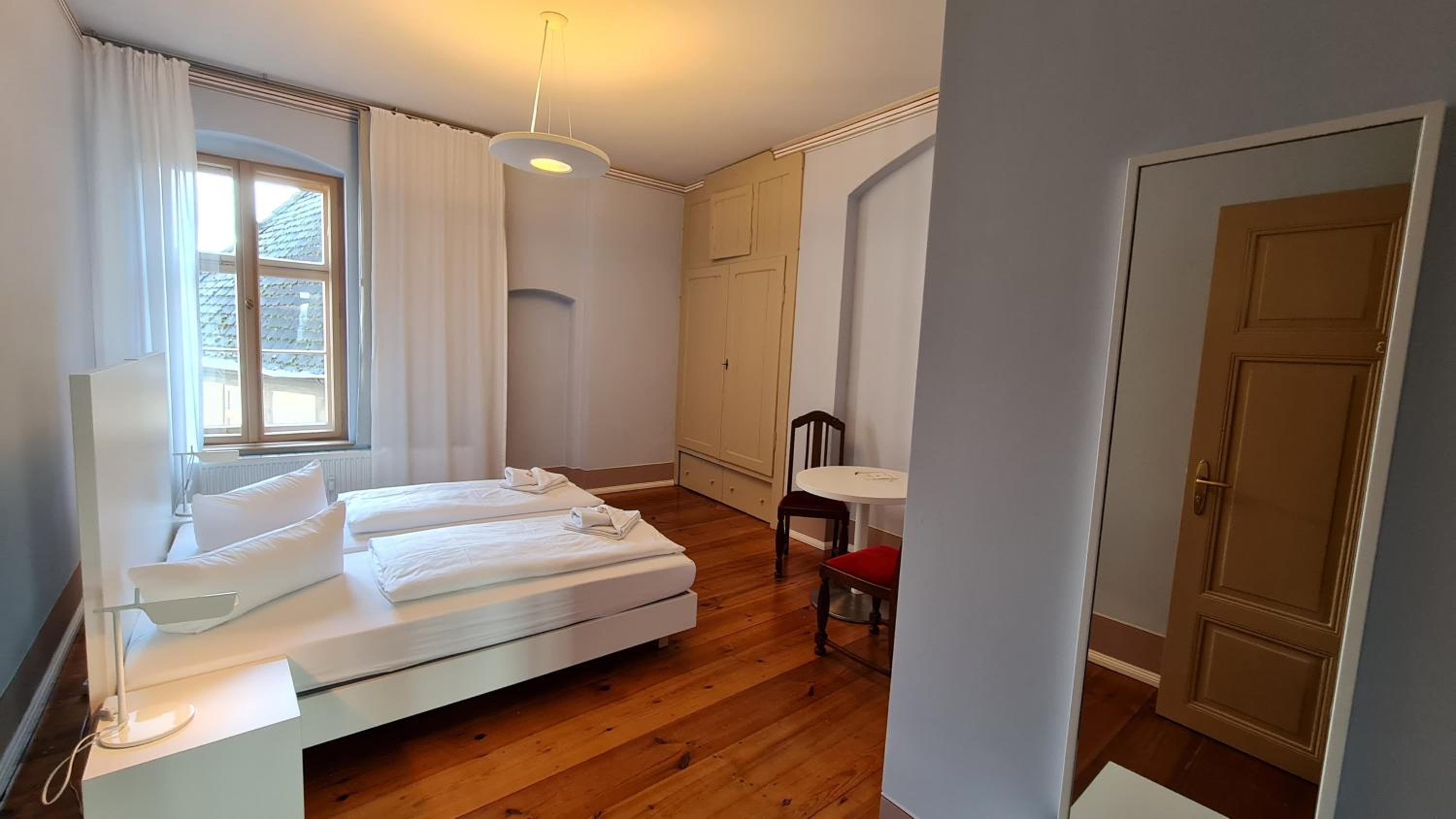 Standard Suite - Photo 5