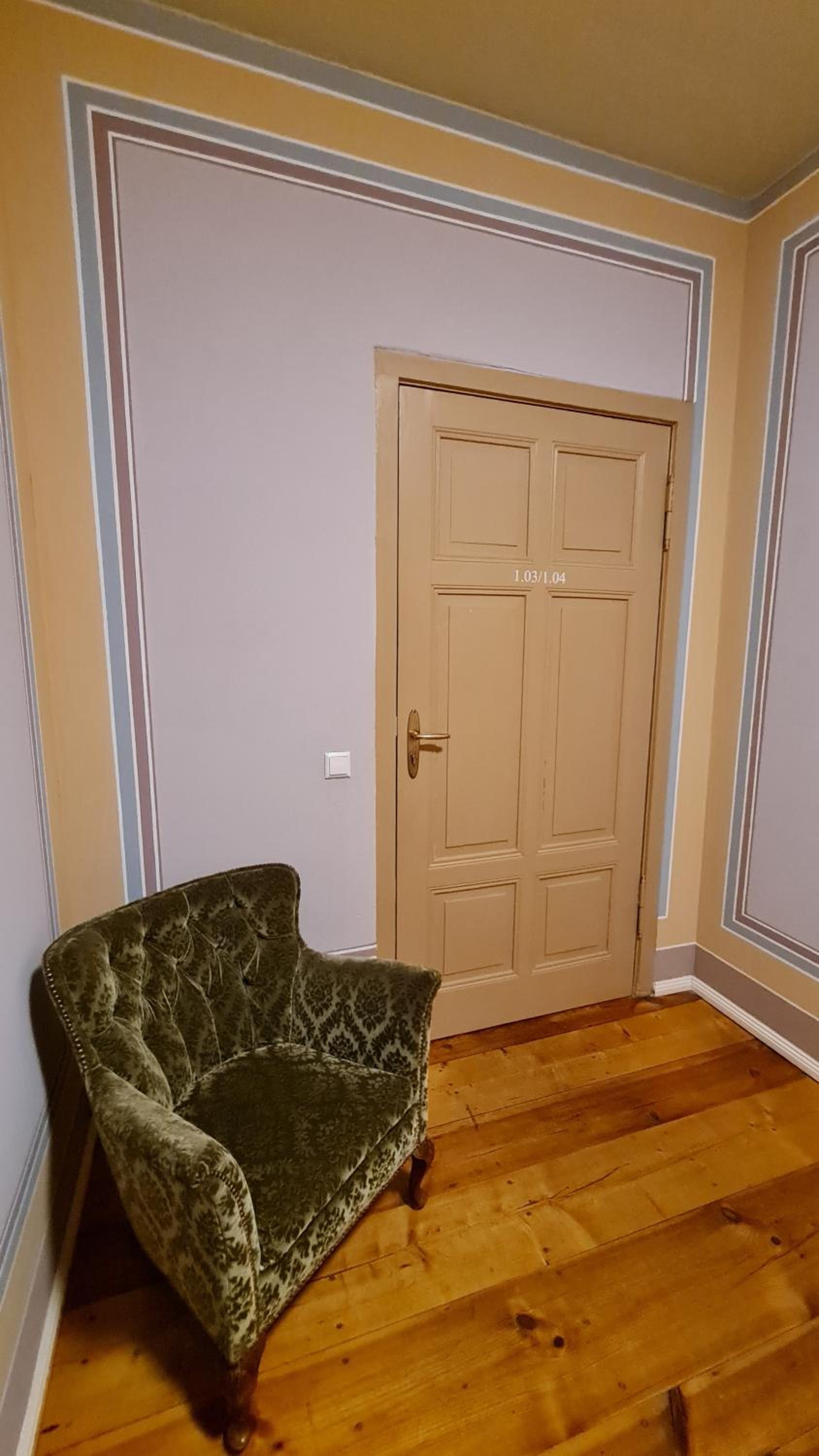 Standard Suite - Photo 4