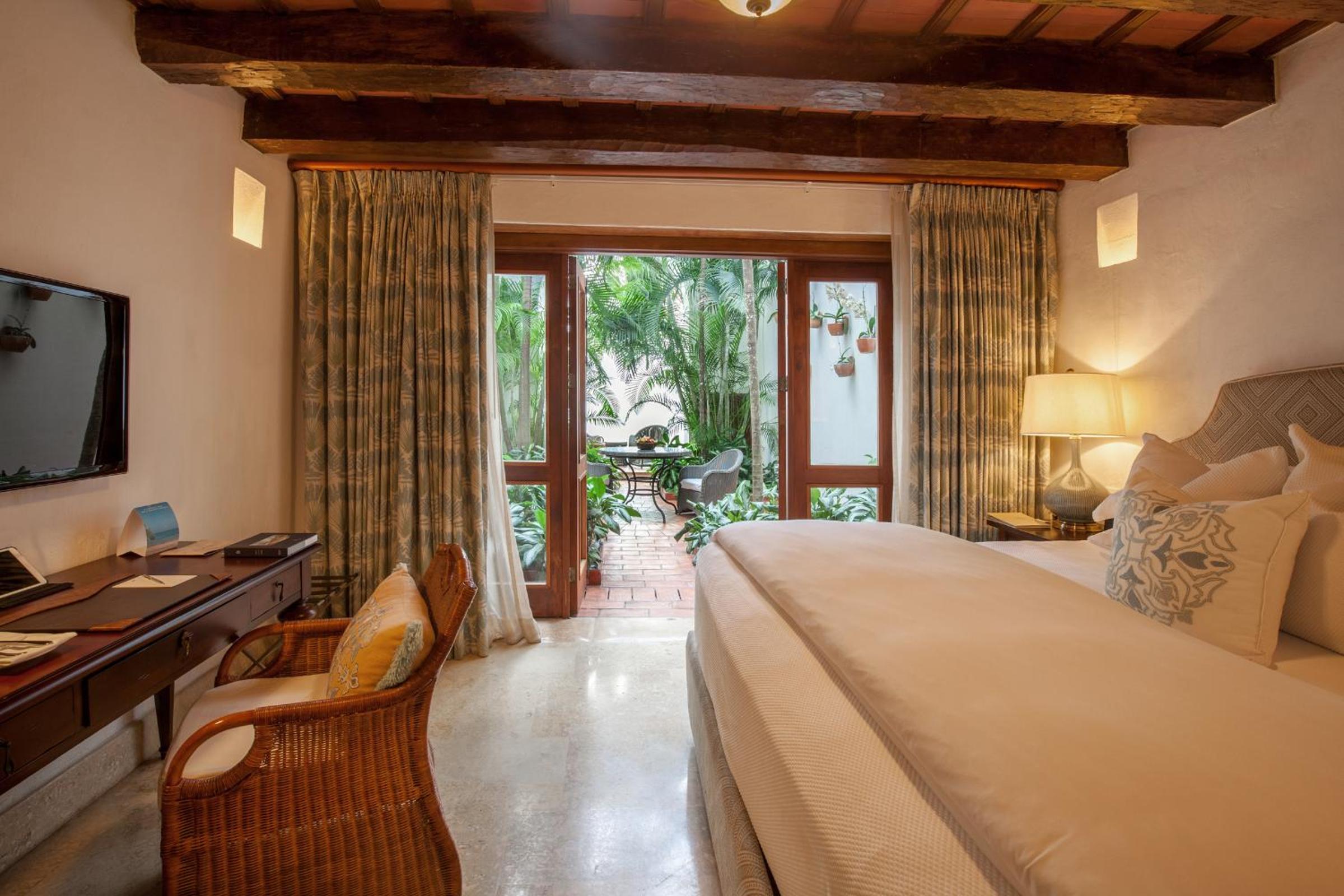 Suite with Hot Tub