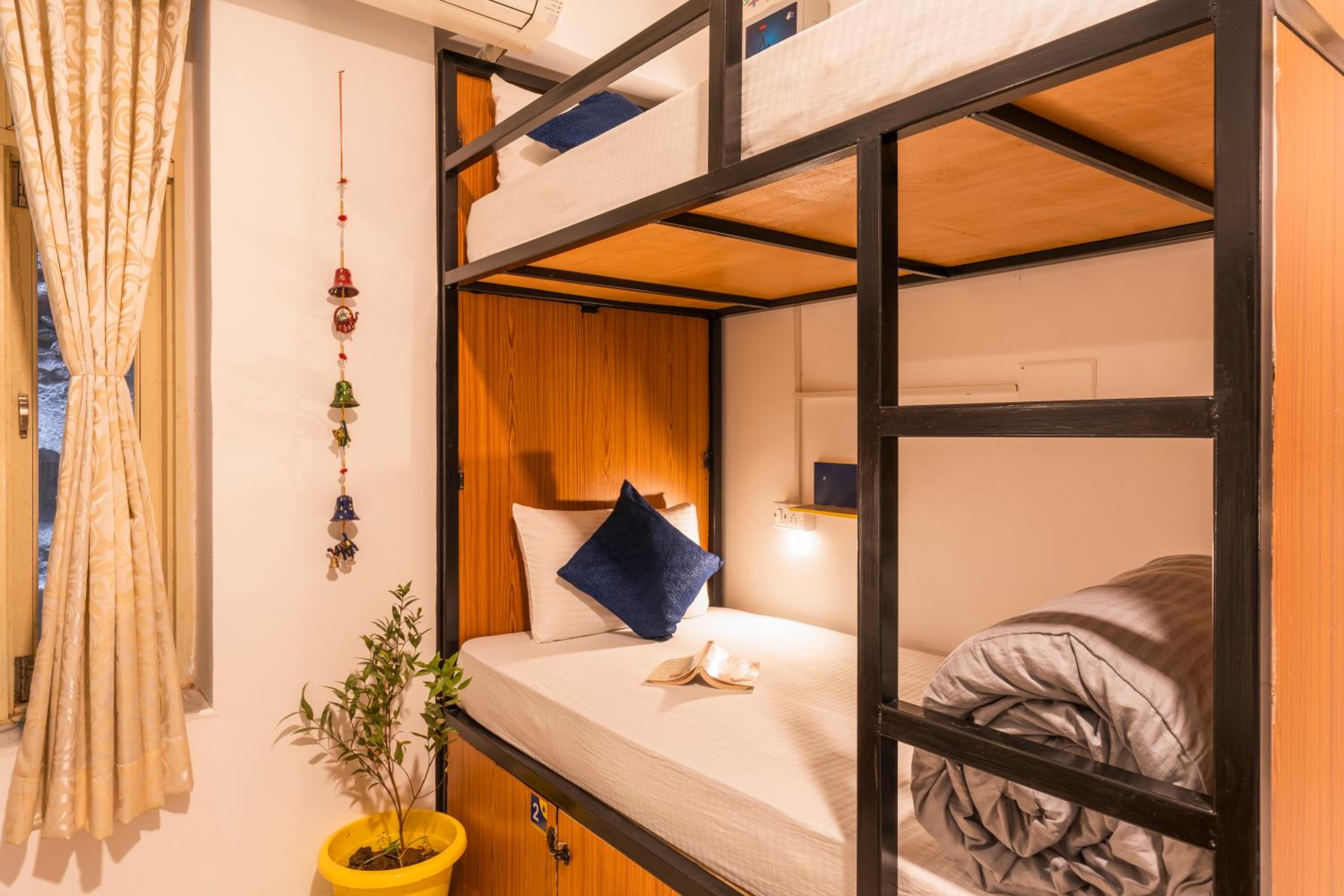 Bed in 8-Bed Mixed Dormitory Room photo 3