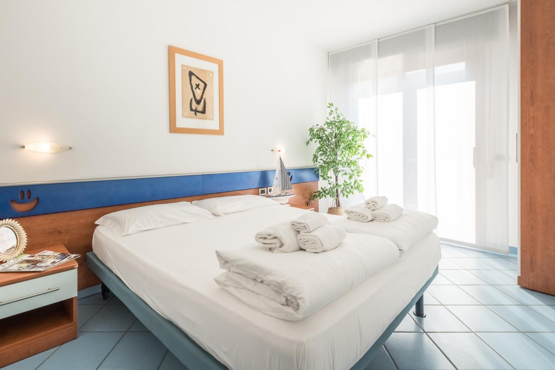 One-Bedroom Apartment - Photo 10