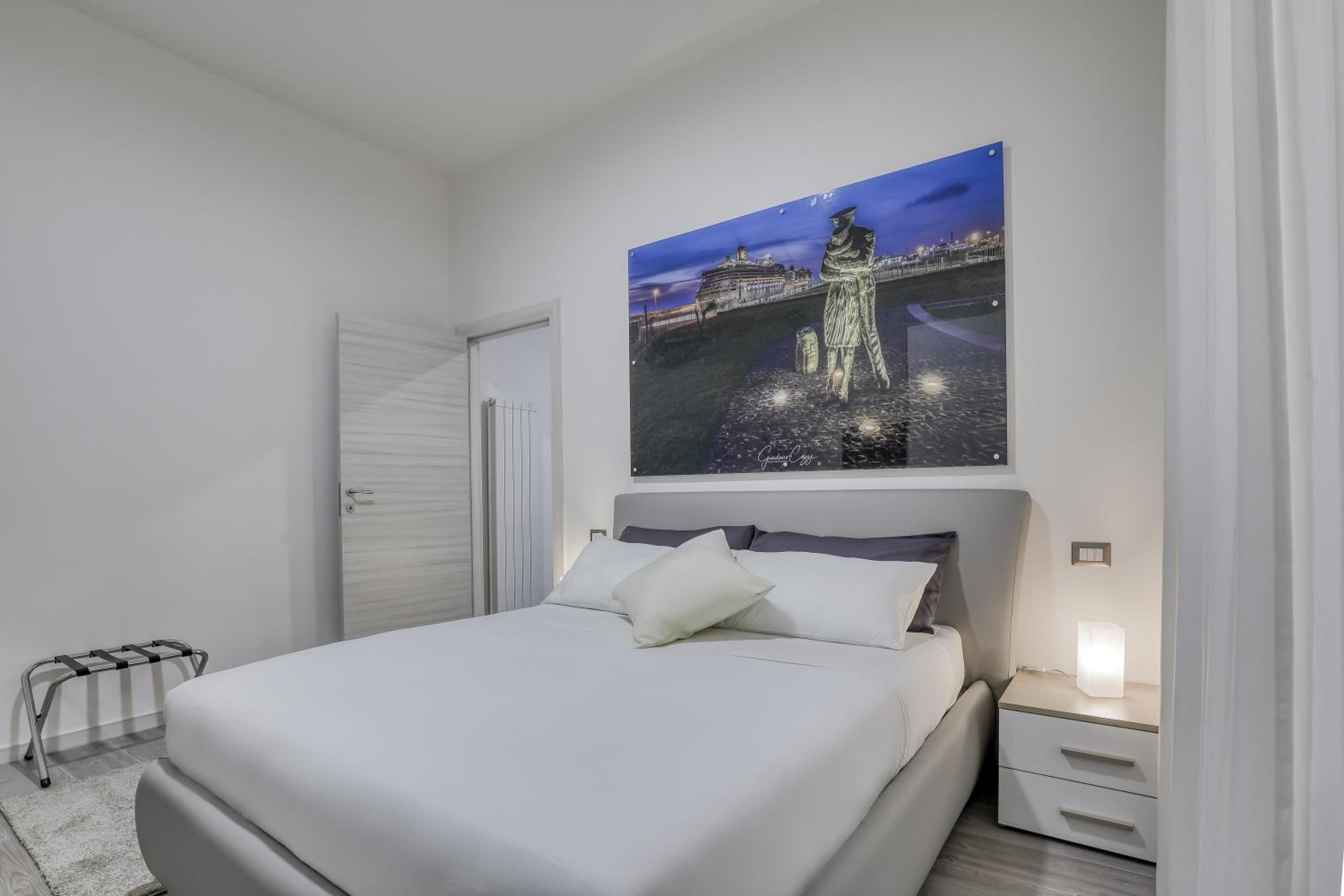 One-Bedroom Apartment - Photo 10