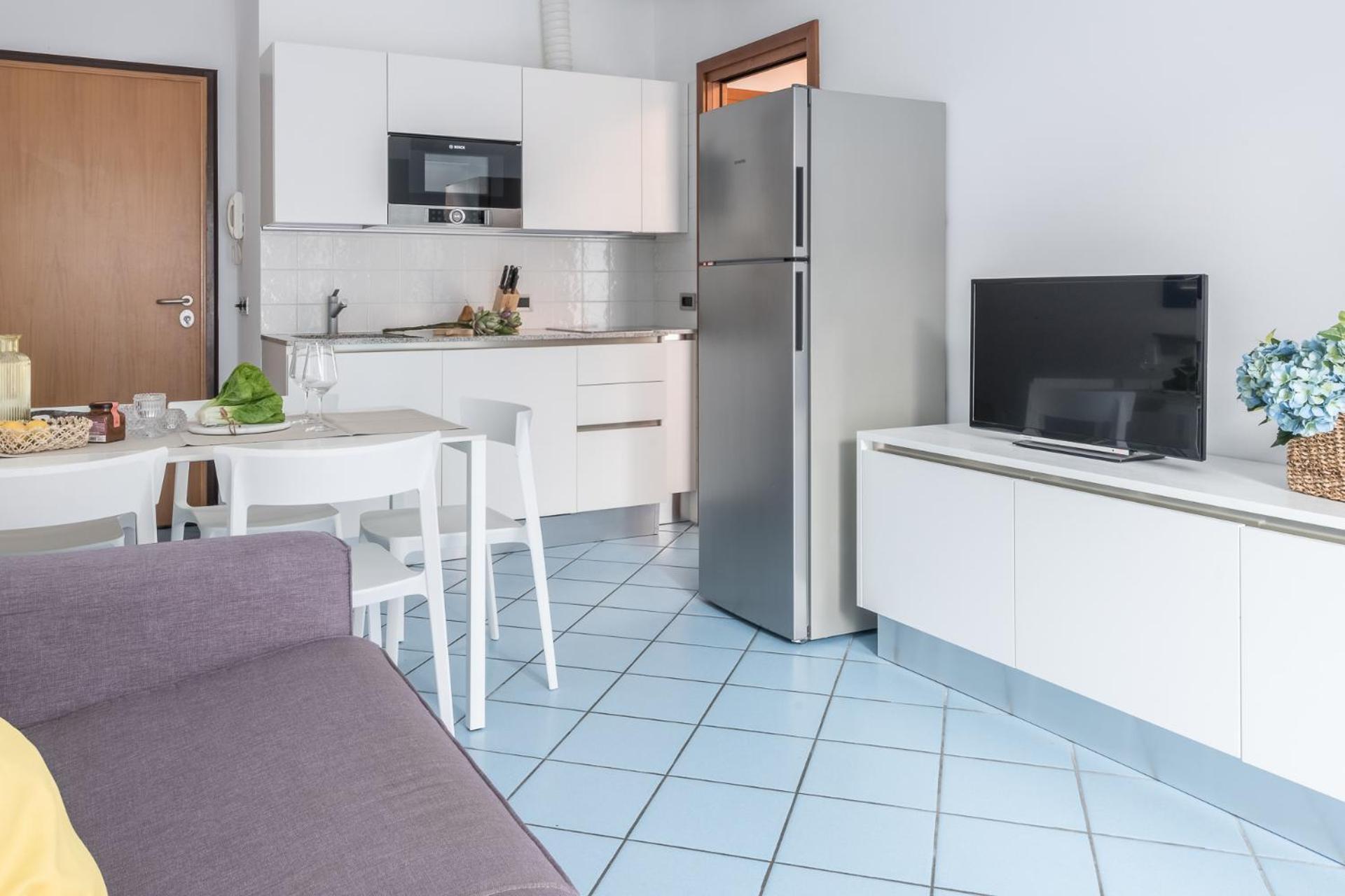 Two-Bedroom Apartment - Photo 7
