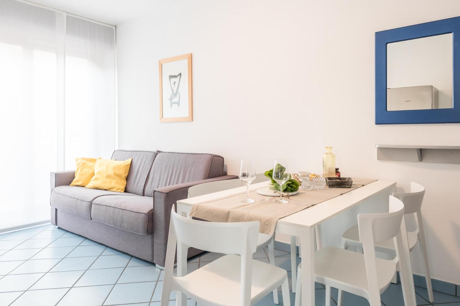 Two-Bedroom Apartment - Photo 8