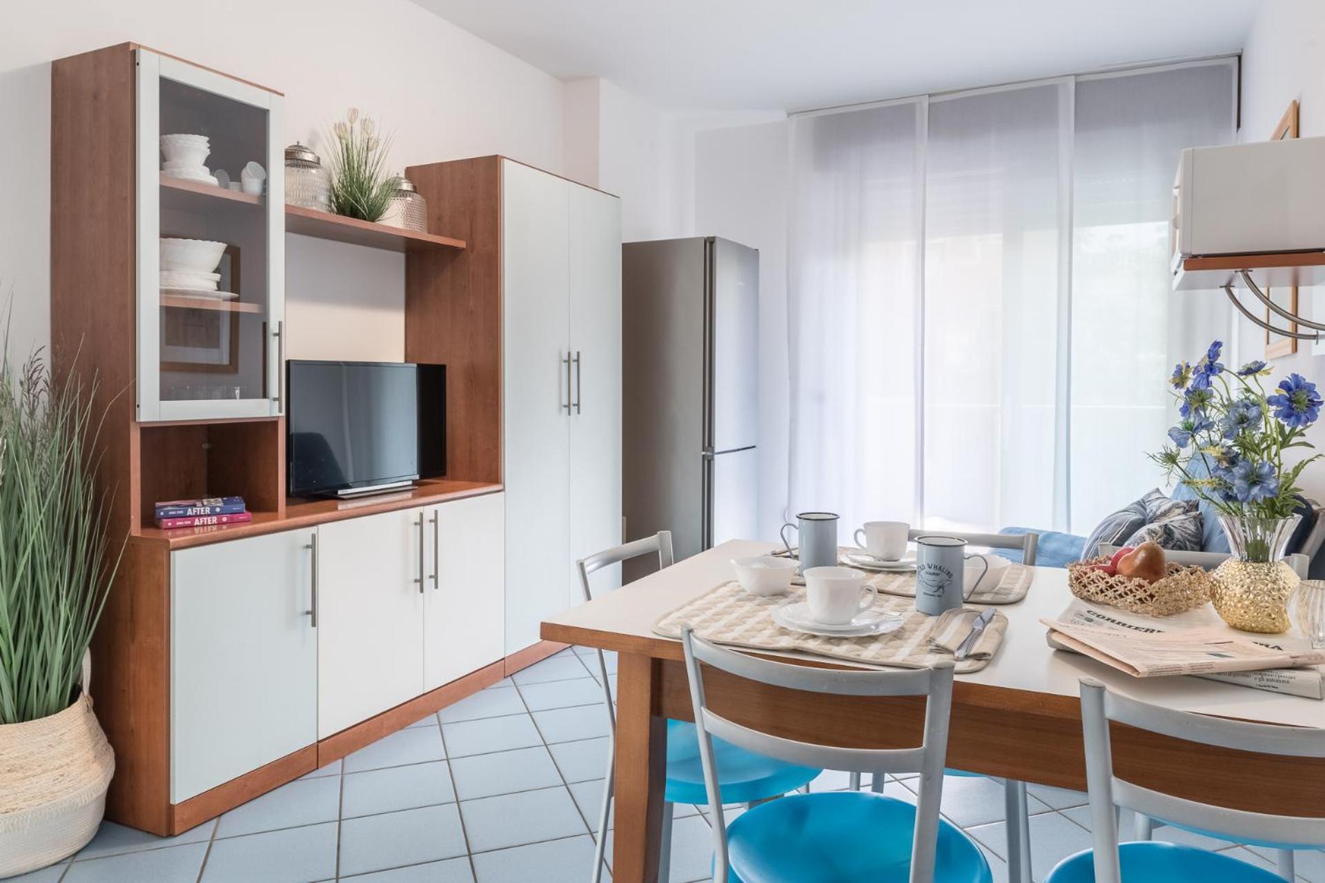 Two-Bedroom Apartment - Photo 21