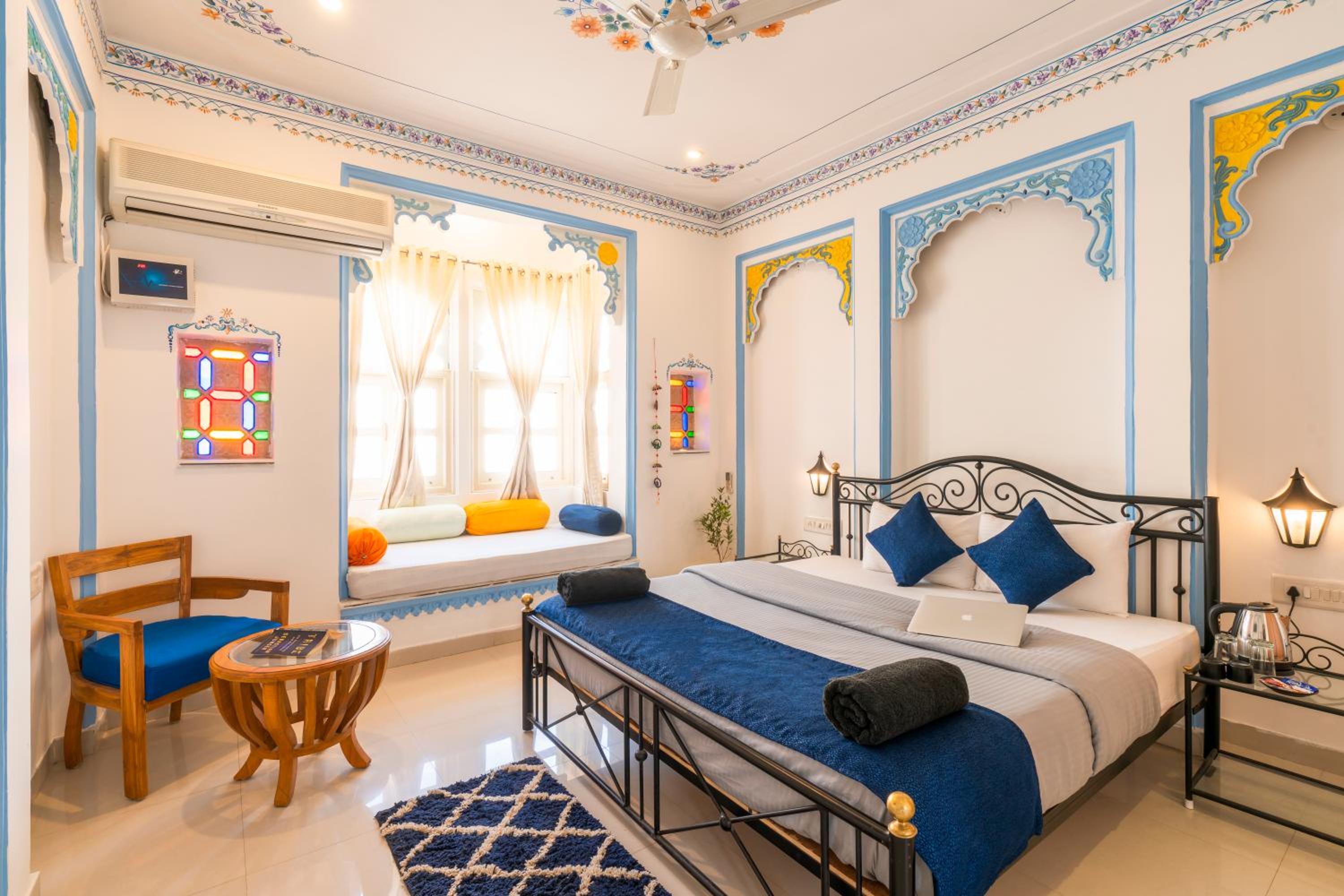 Double Room with Balcony - Photo 5