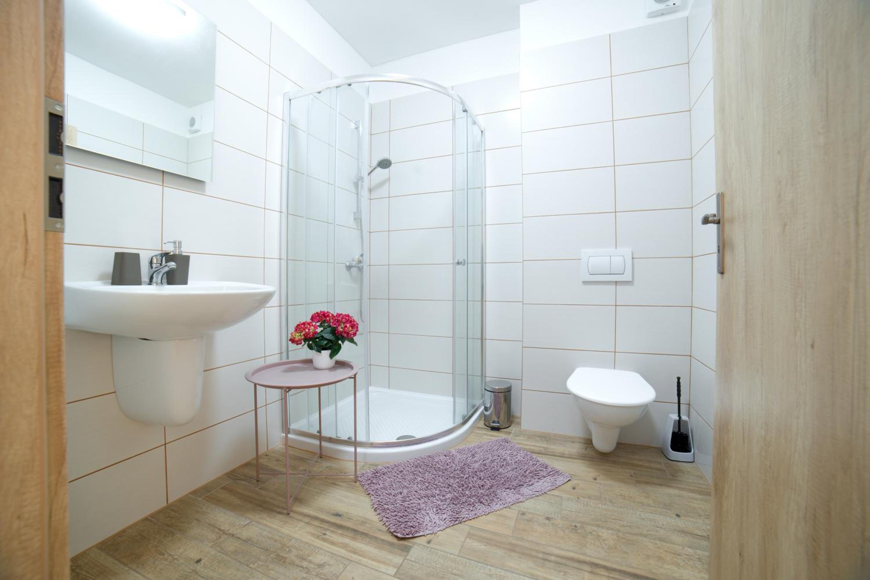King Room - Disability Access photo 2