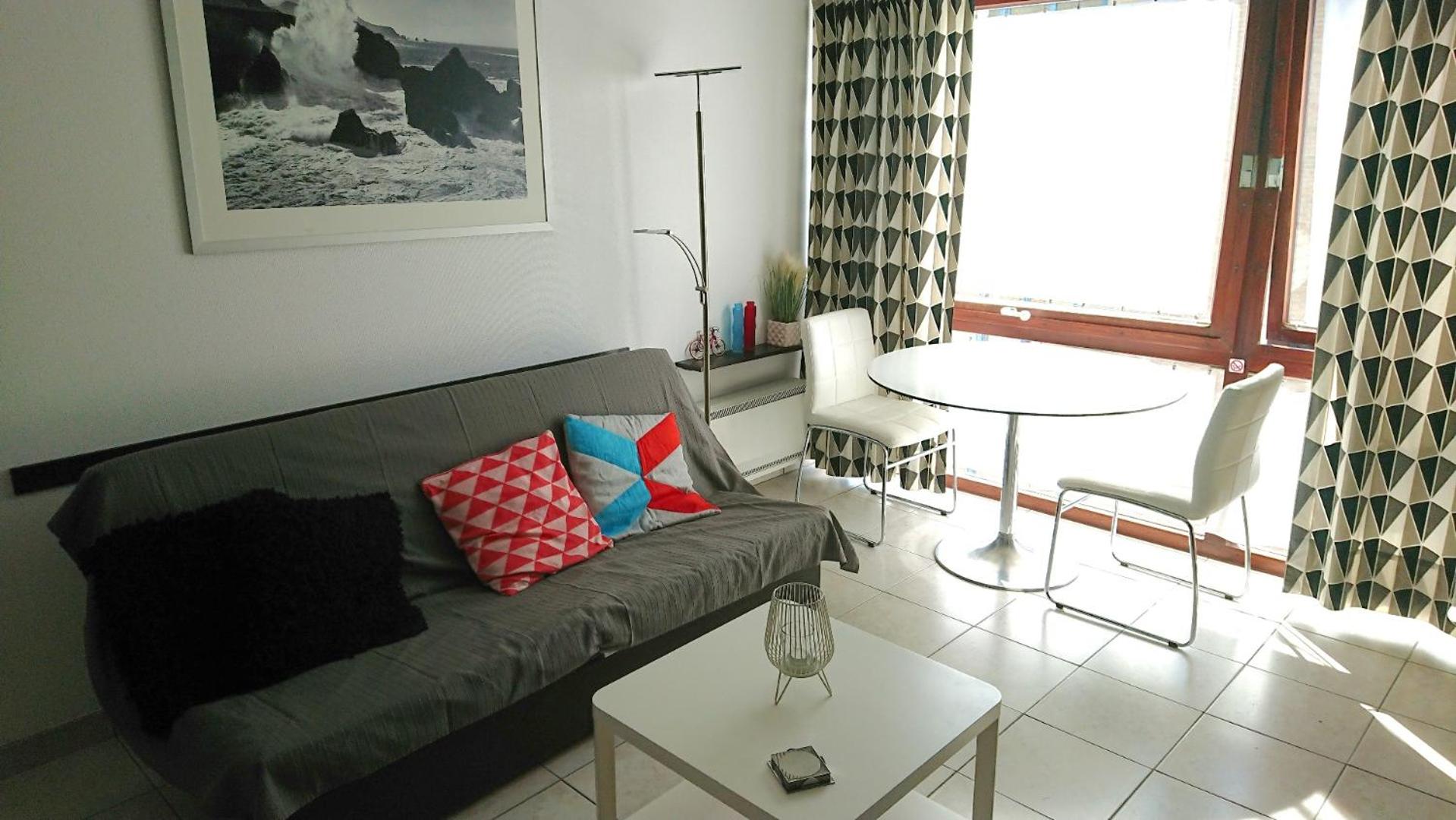 Deluxe Studio