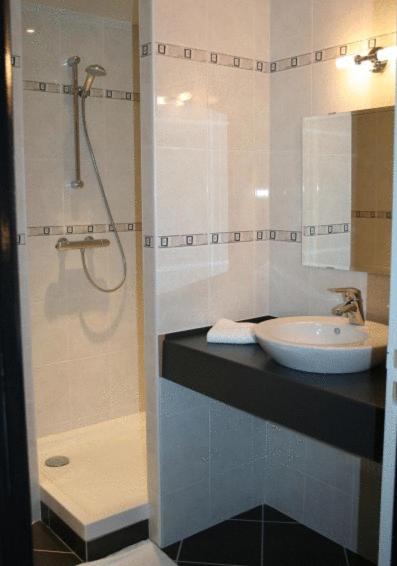Classic Double Room - Photo 11