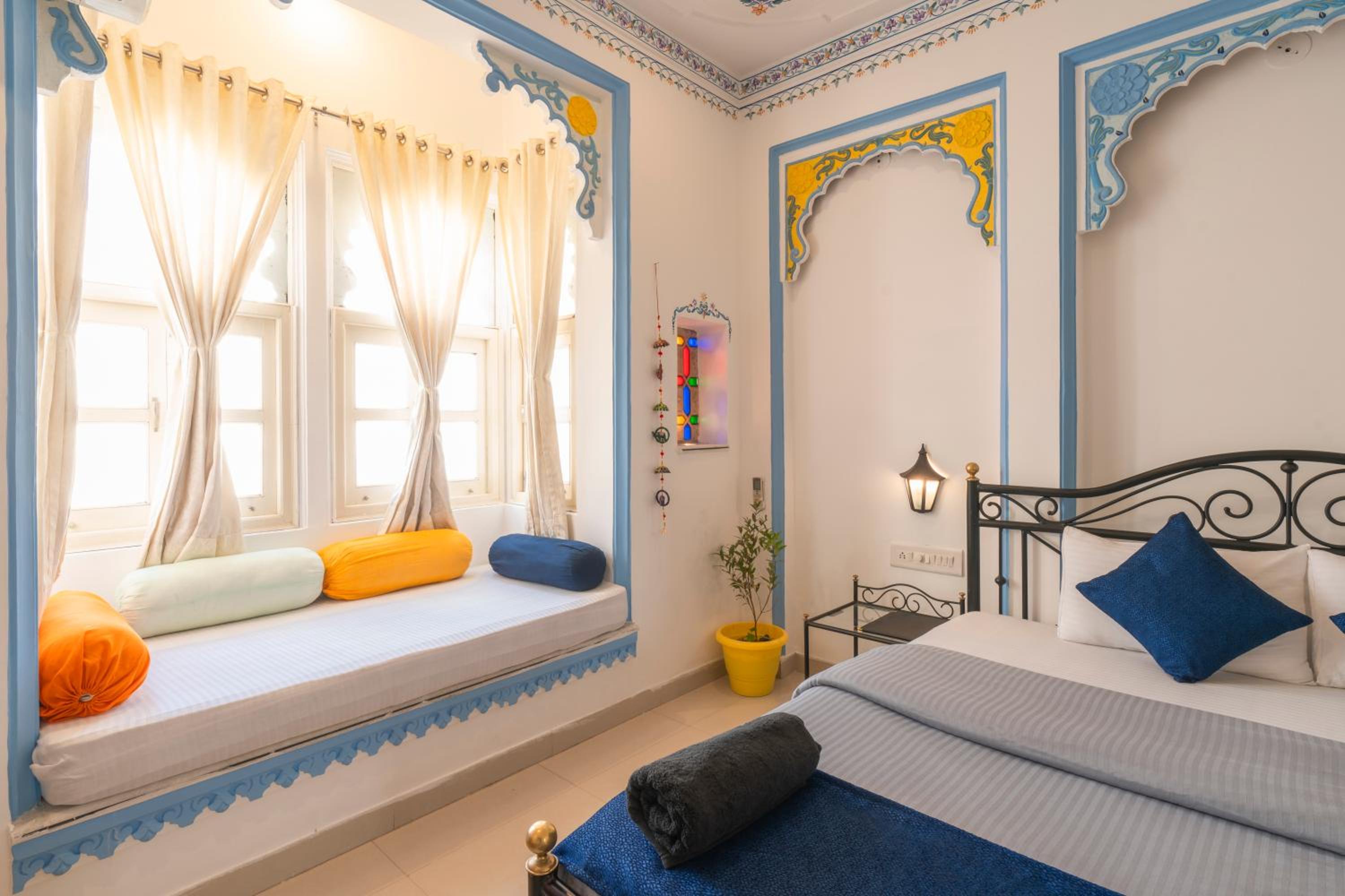 Double Room with Balcony - Photo 4