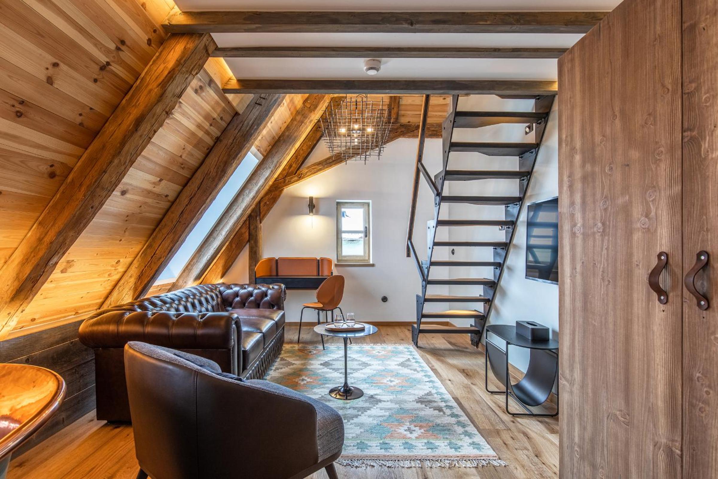 Superior King Suite