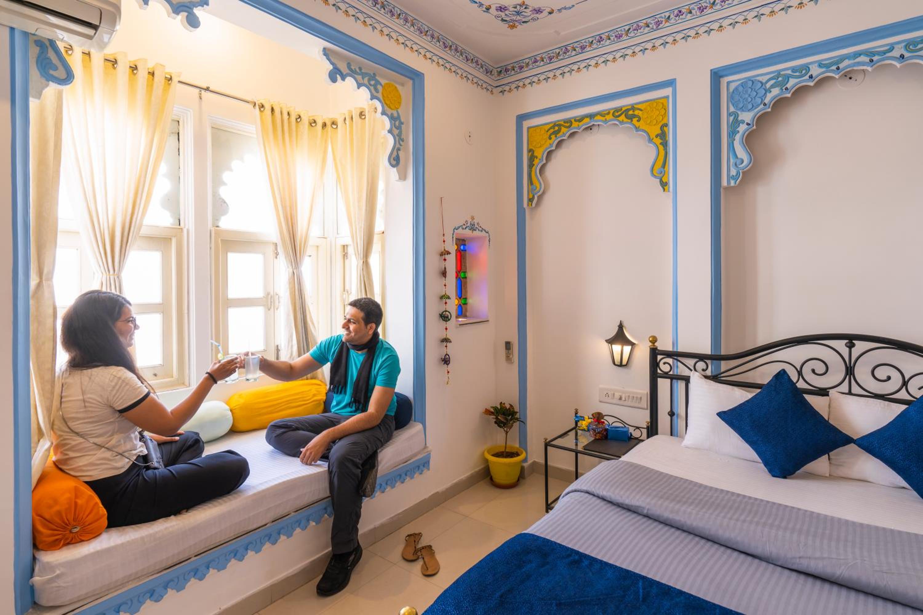 Double Room with Balcony - Photo 6